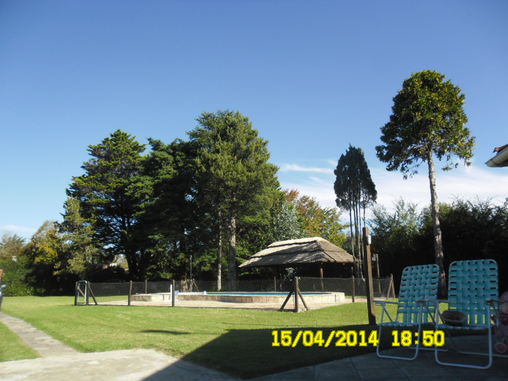 Samsung ES80/ ES81 sample photo. Summer house photography