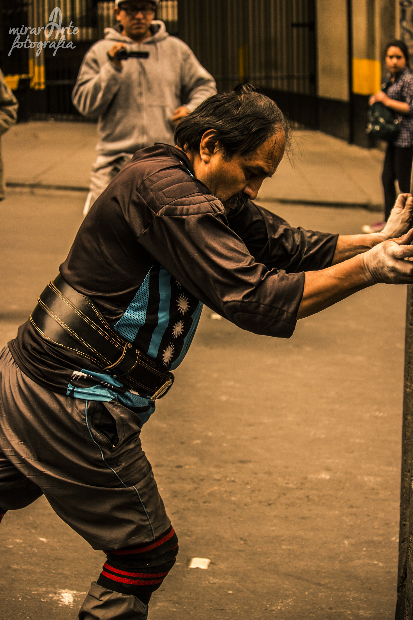 Canon EF-S 55-250mm F4-5.6 IS STM sample photo. Bolivian people photography