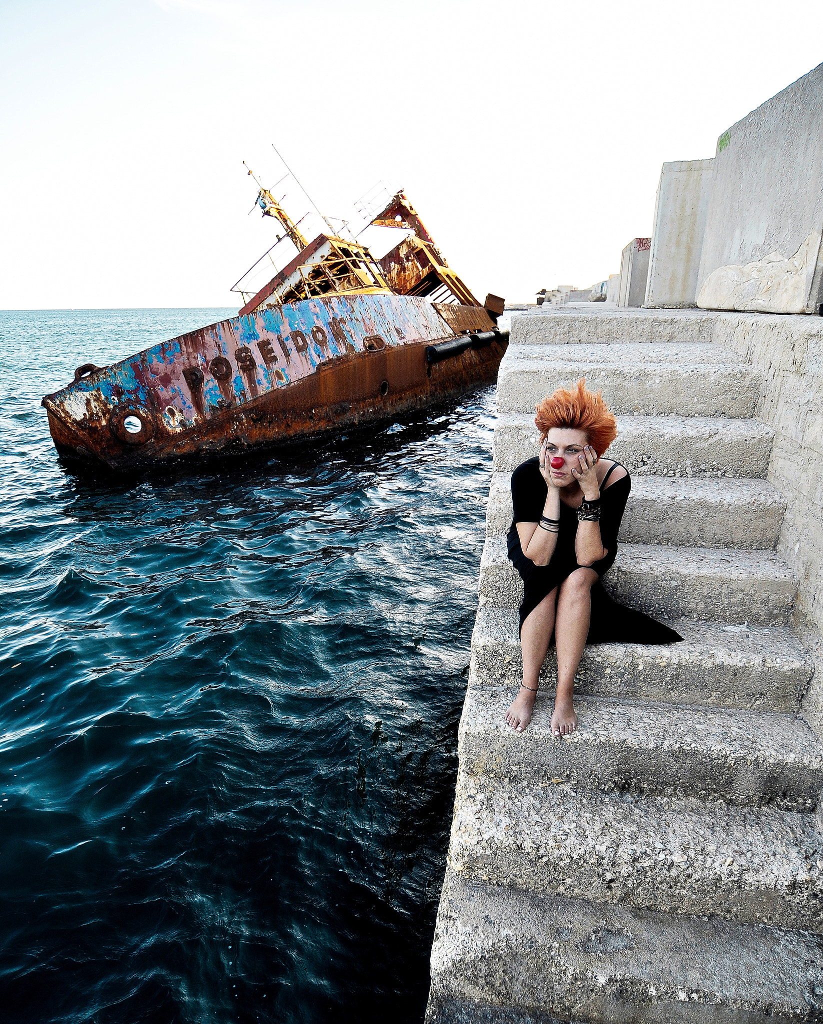 Nikon D90 + Tokina AT-X Pro 12-24mm F4 (IF) DX sample photo. The woman from the wreck.. photography