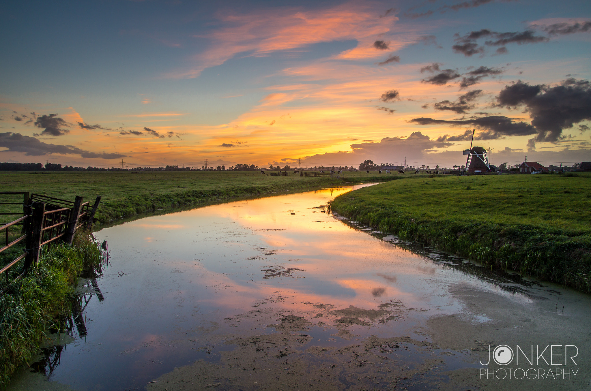 Tamron 18-270mm F3.5-6.3 Di II PZD sample photo. Sunset colours photography