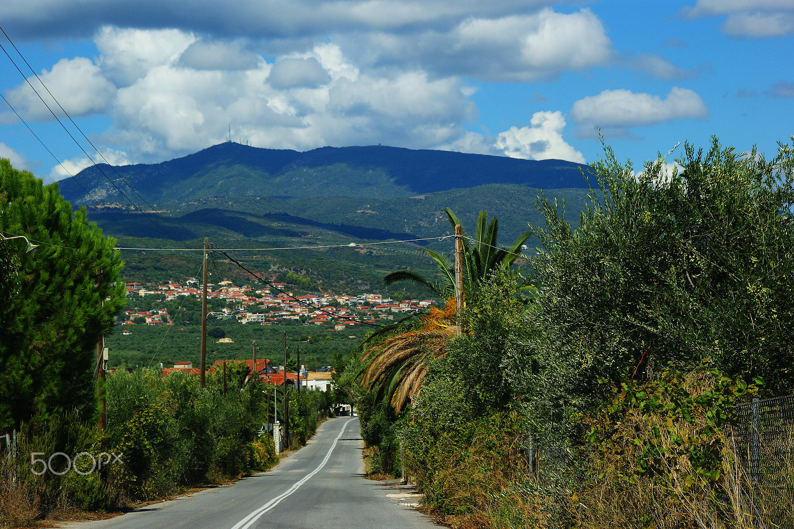 Sony DT 18-200mm F3.5-6.3 sample photo. On the road again ! photography