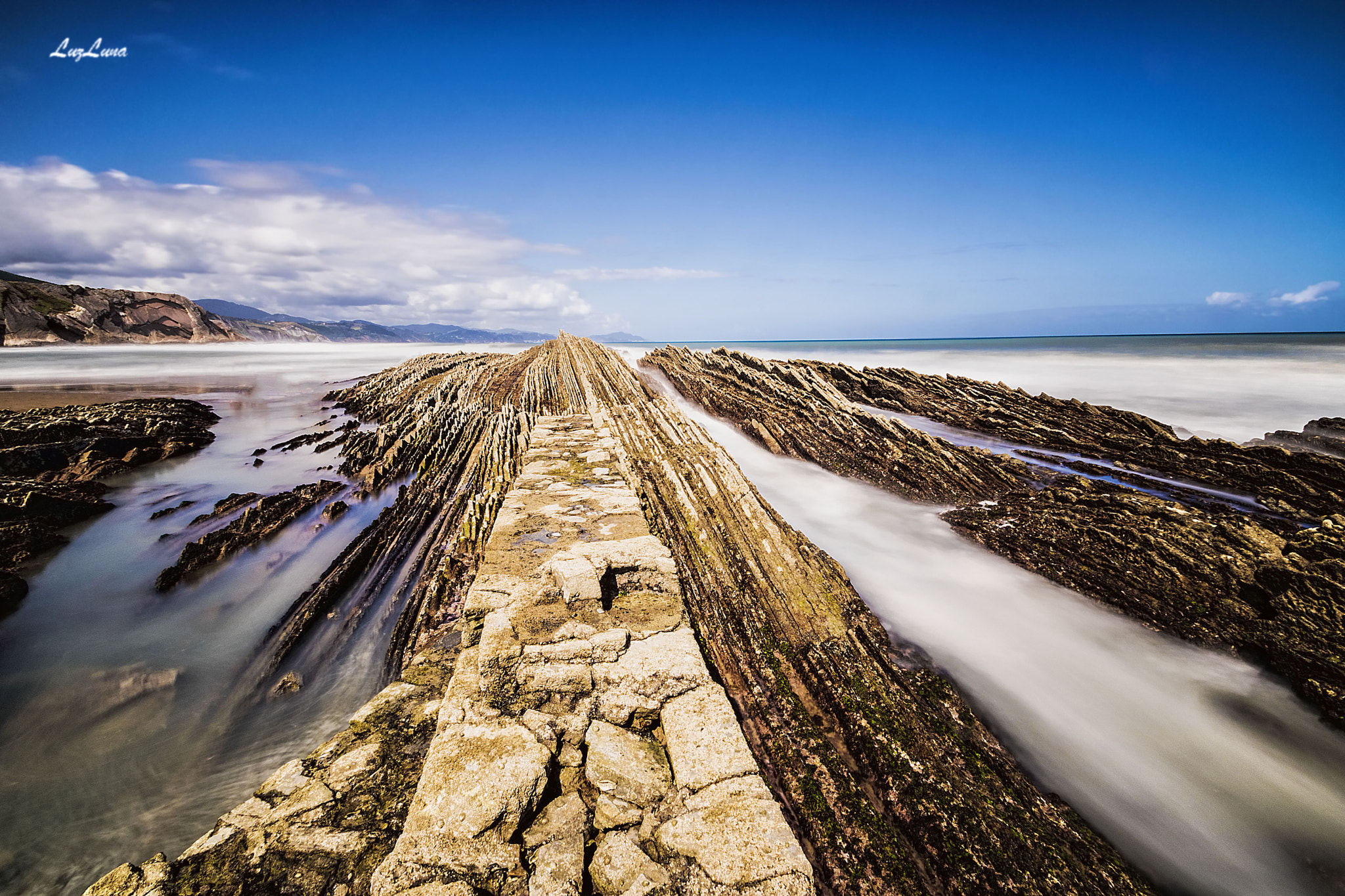 Sigma 10-20mm F3.5 EX DC HSM sample photo. Los flysch photography