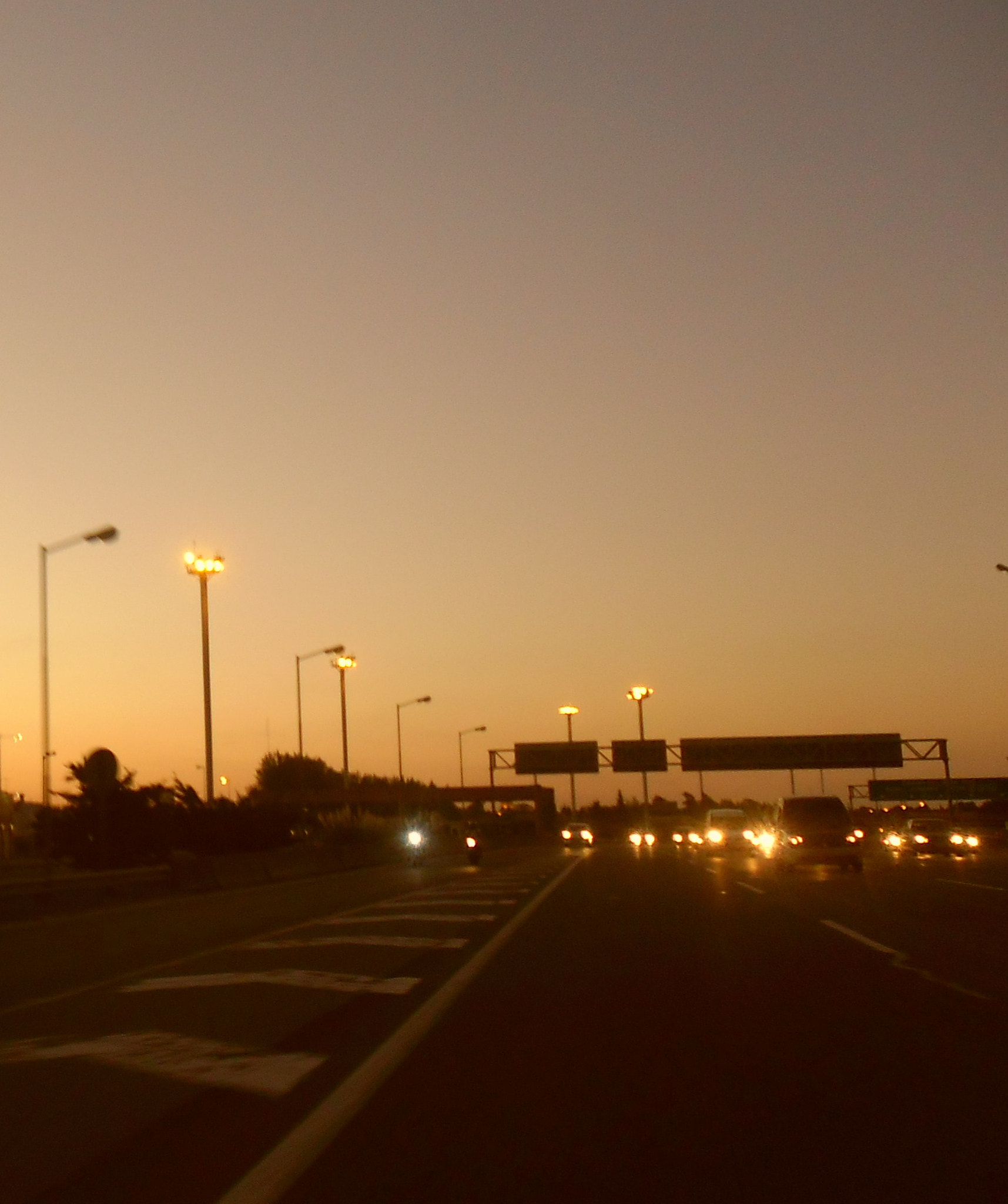 Samsung ES80/ ES81 sample photo. Sunset on the road photography