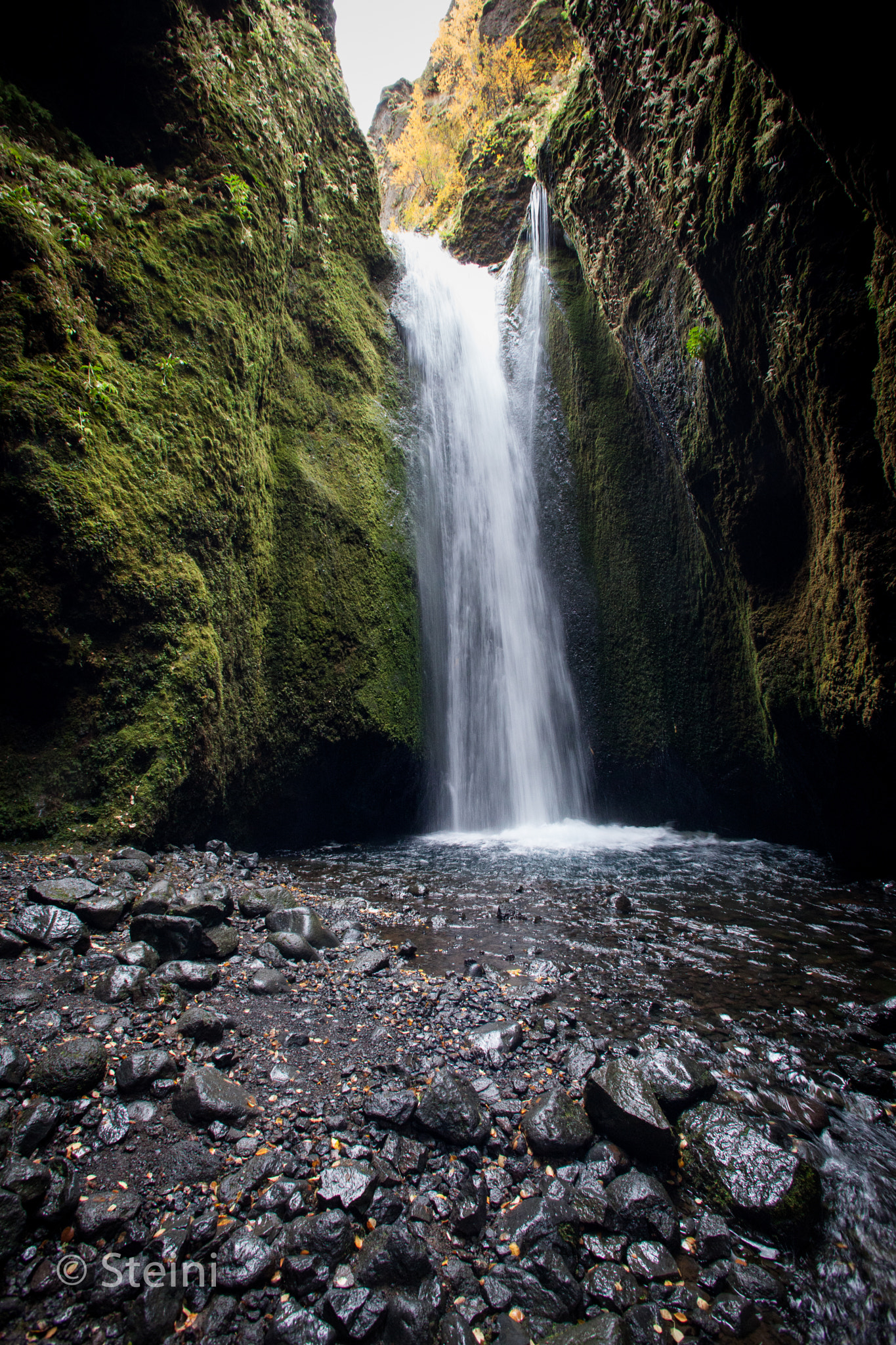 Canon EF 17-35mm f/2.8L sample photo. Nauthúsagil photography