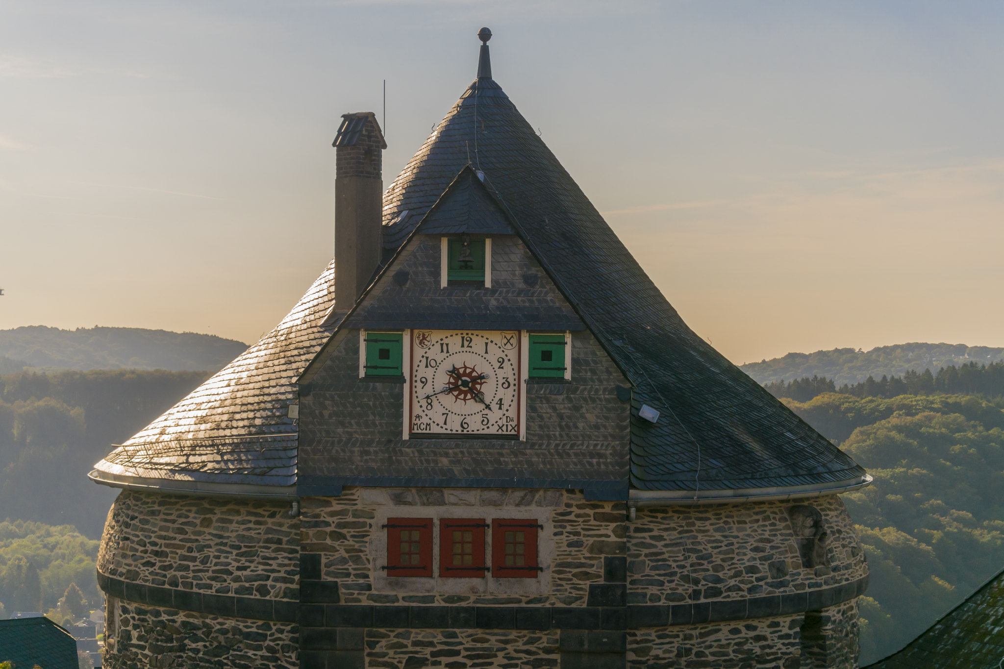 Nikon 1 J5 sample photo. Chubby clocktower photography