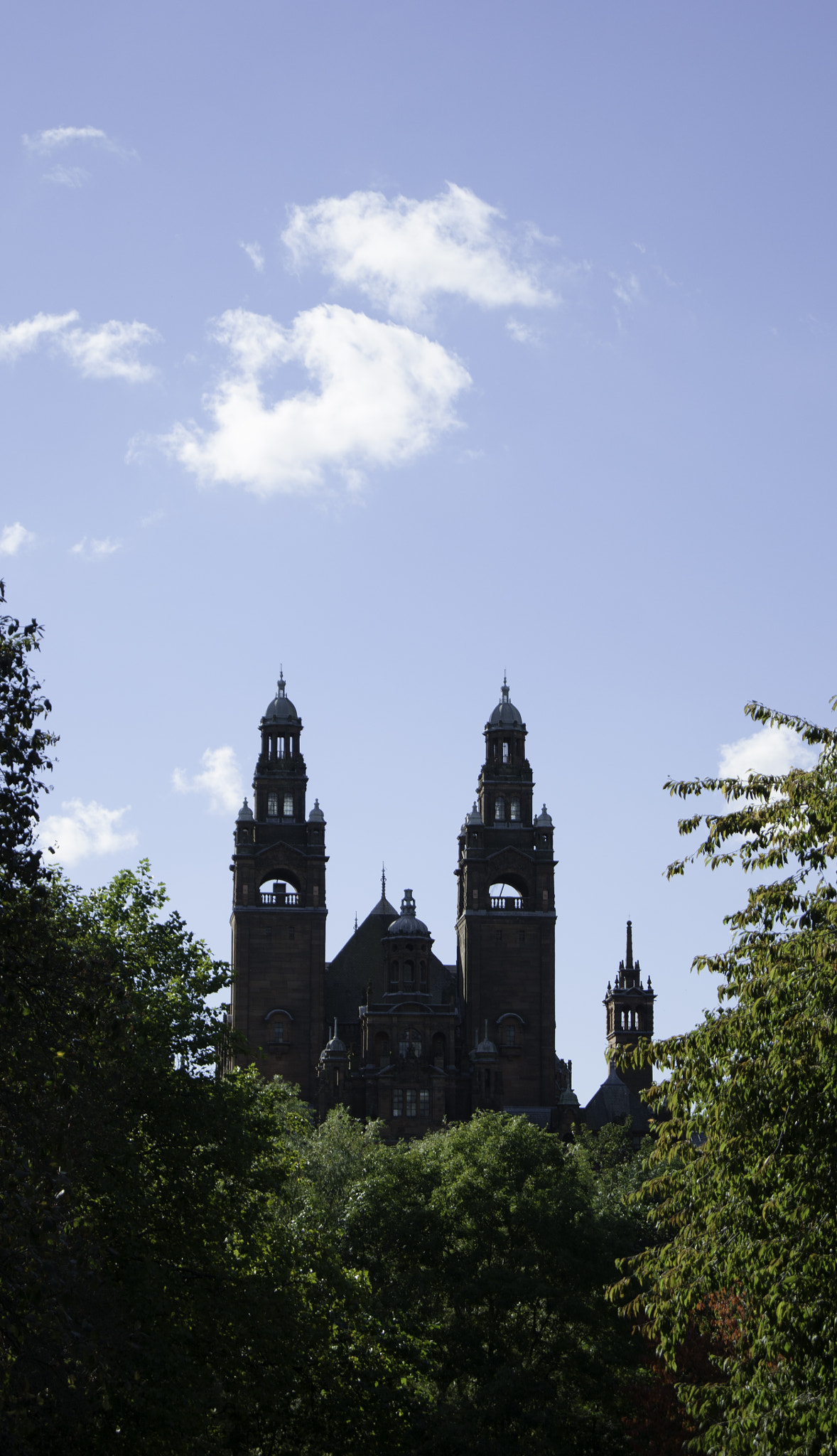 Sony Alpha DSLR-A290 + Sony DT 18-55mm F3.5-5.6 SAM sample photo. Kelvingrove park photography