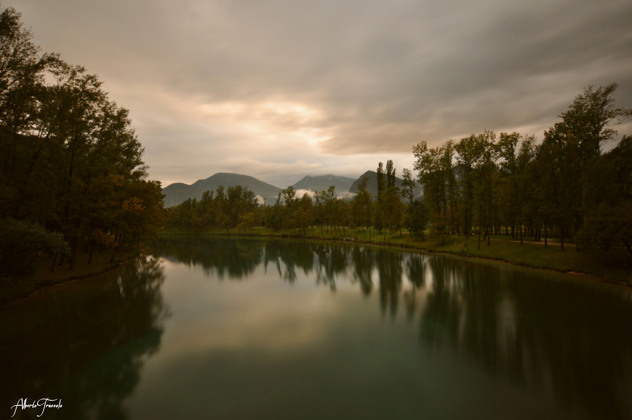 Nikon D90 sample photo. Autunno sul lago photography