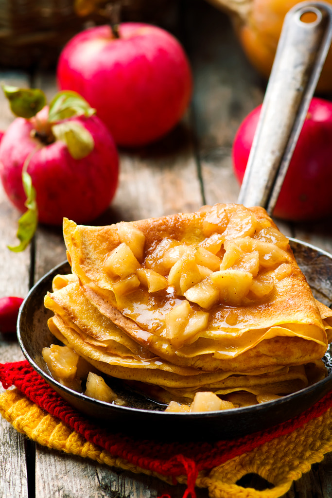 pumpkin crepes with cinnamon apples by Зоряна Ивченко on 500px.com