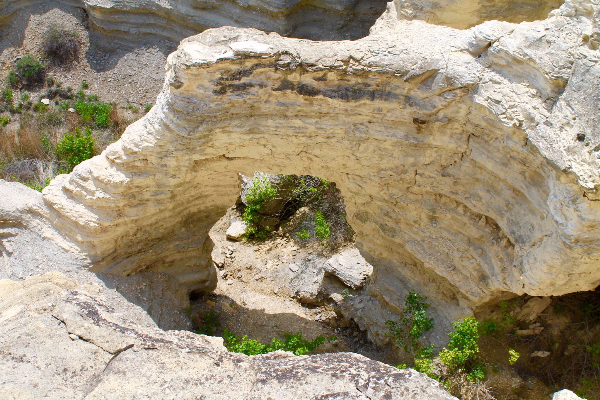 Canon EF-S 18-55mm F3.5-5.6 IS II sample photo. Rock arch photography