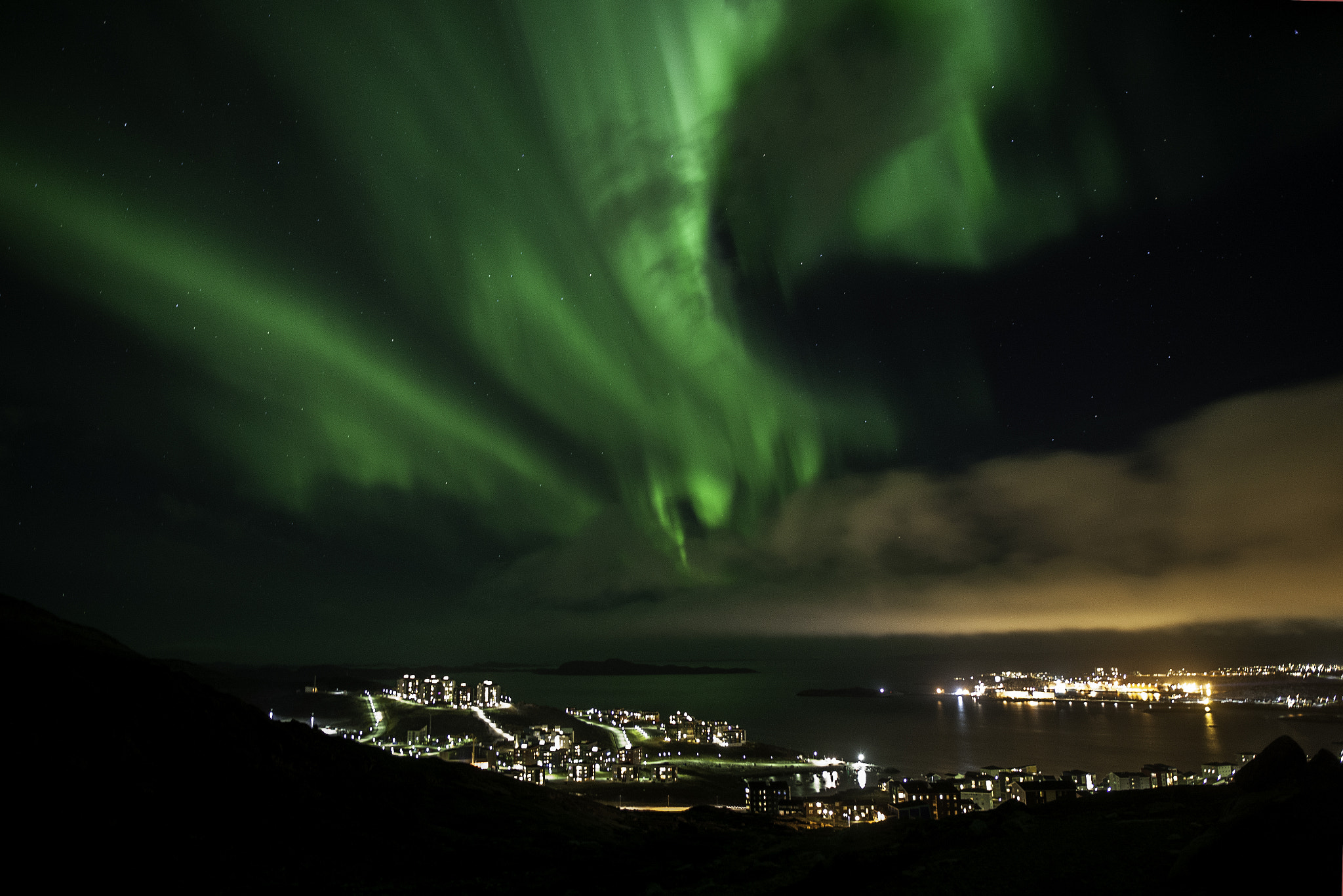 Canon EOS-1Ds Mark III sample photo. Aurora borealis greenland photography