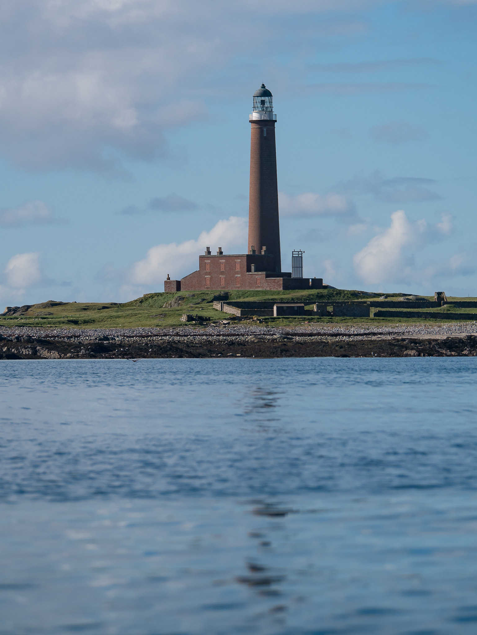 Panasonic Lumix DMC-G7 sample photo. Lighthouse on siolaigh. photography