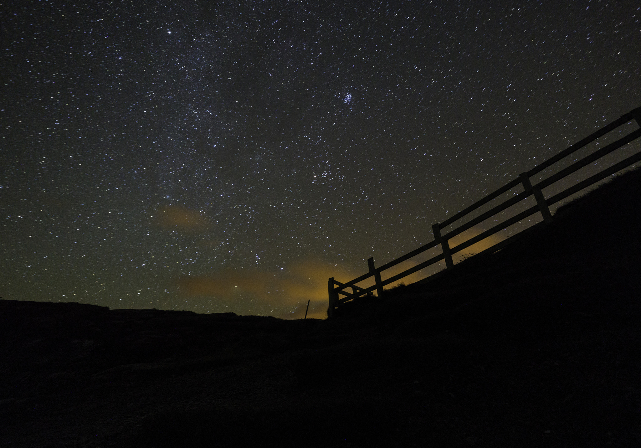 Sony a6000 + ZEISS Touit 12mm F2.8 sample photo. Fence photography