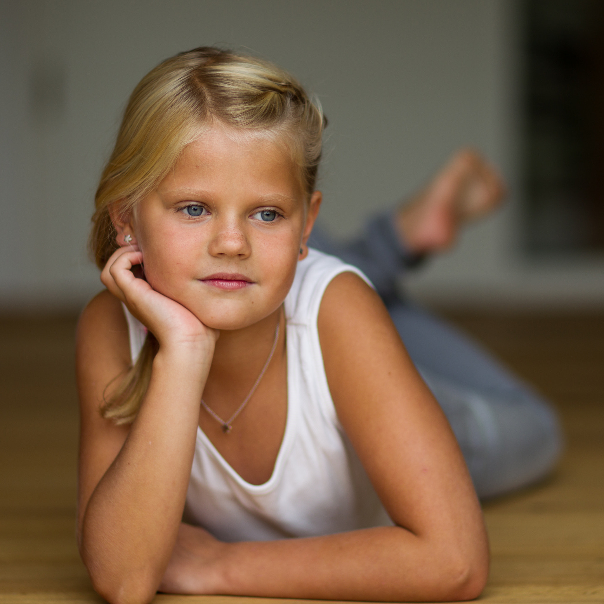 Canon EF 85mm F1.2L II USM sample photo. Girl photography