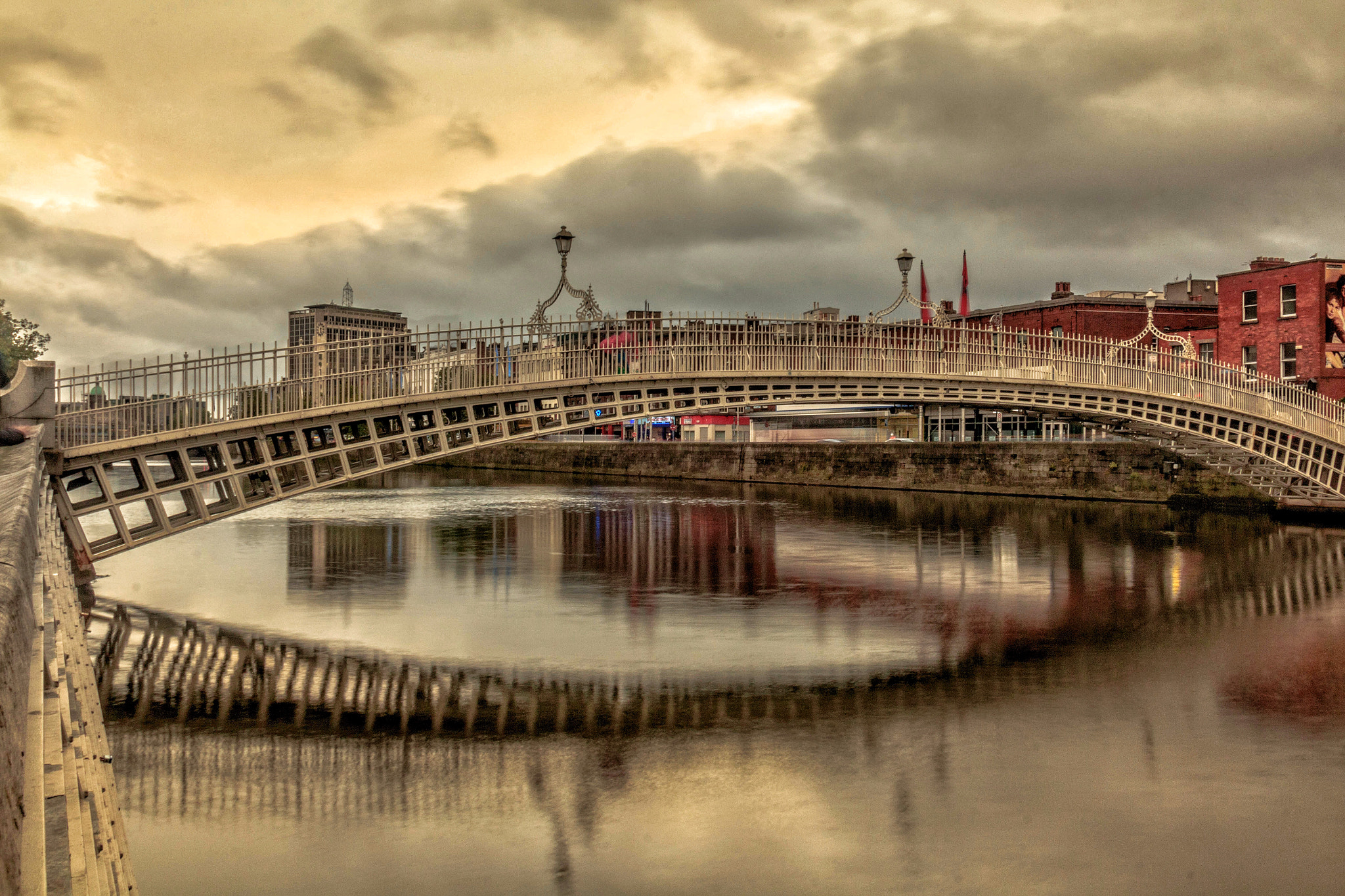 Canon EOS M sample photo. Ha'penny bridge photography