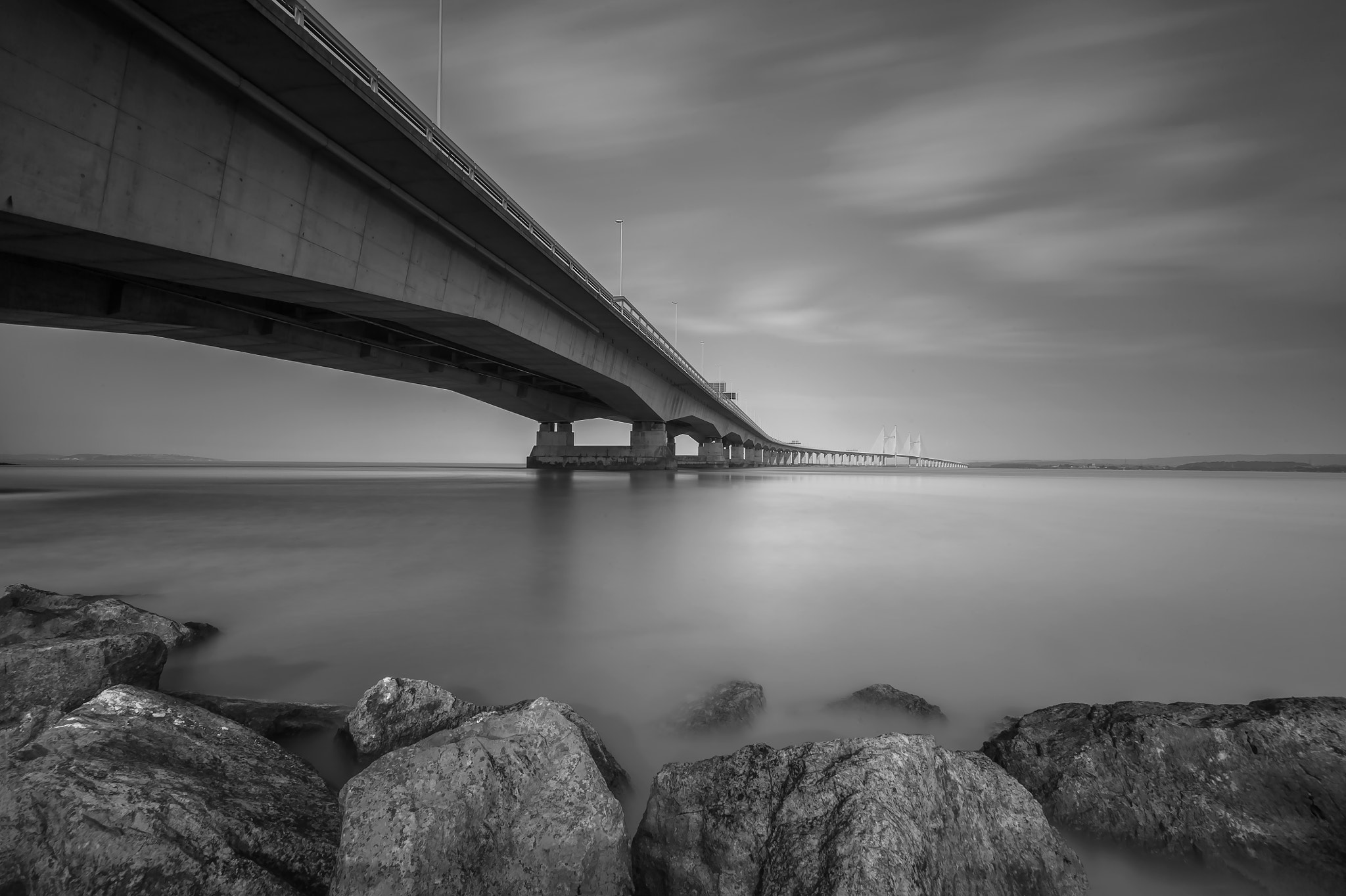 Nikon D3 sample photo. B&w severn bridge photography