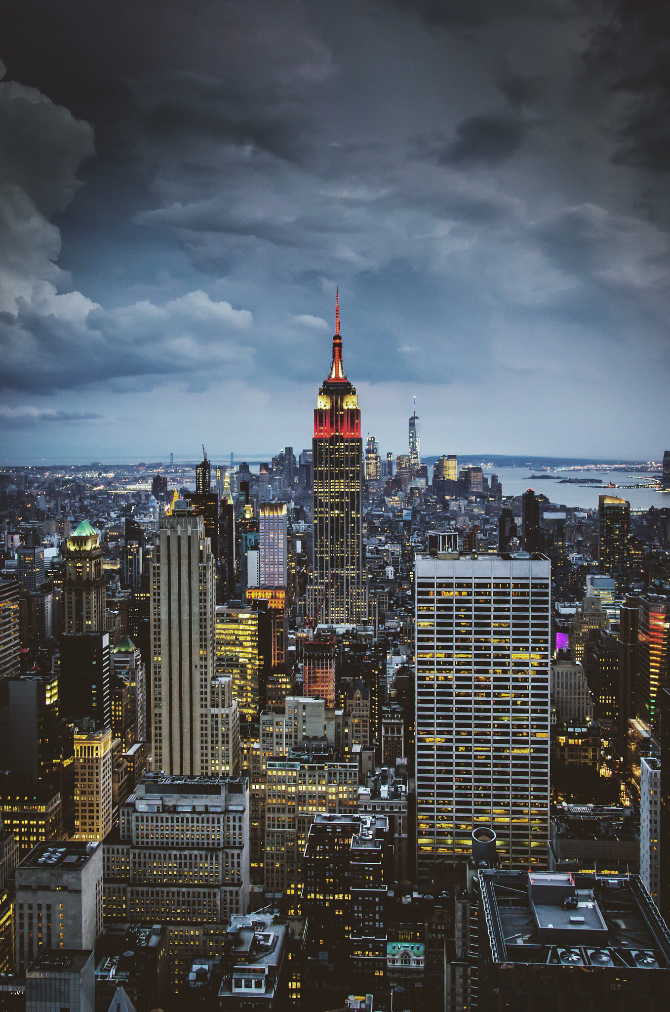 Nikon D7000 sample photo. Empire state building at dusk photography