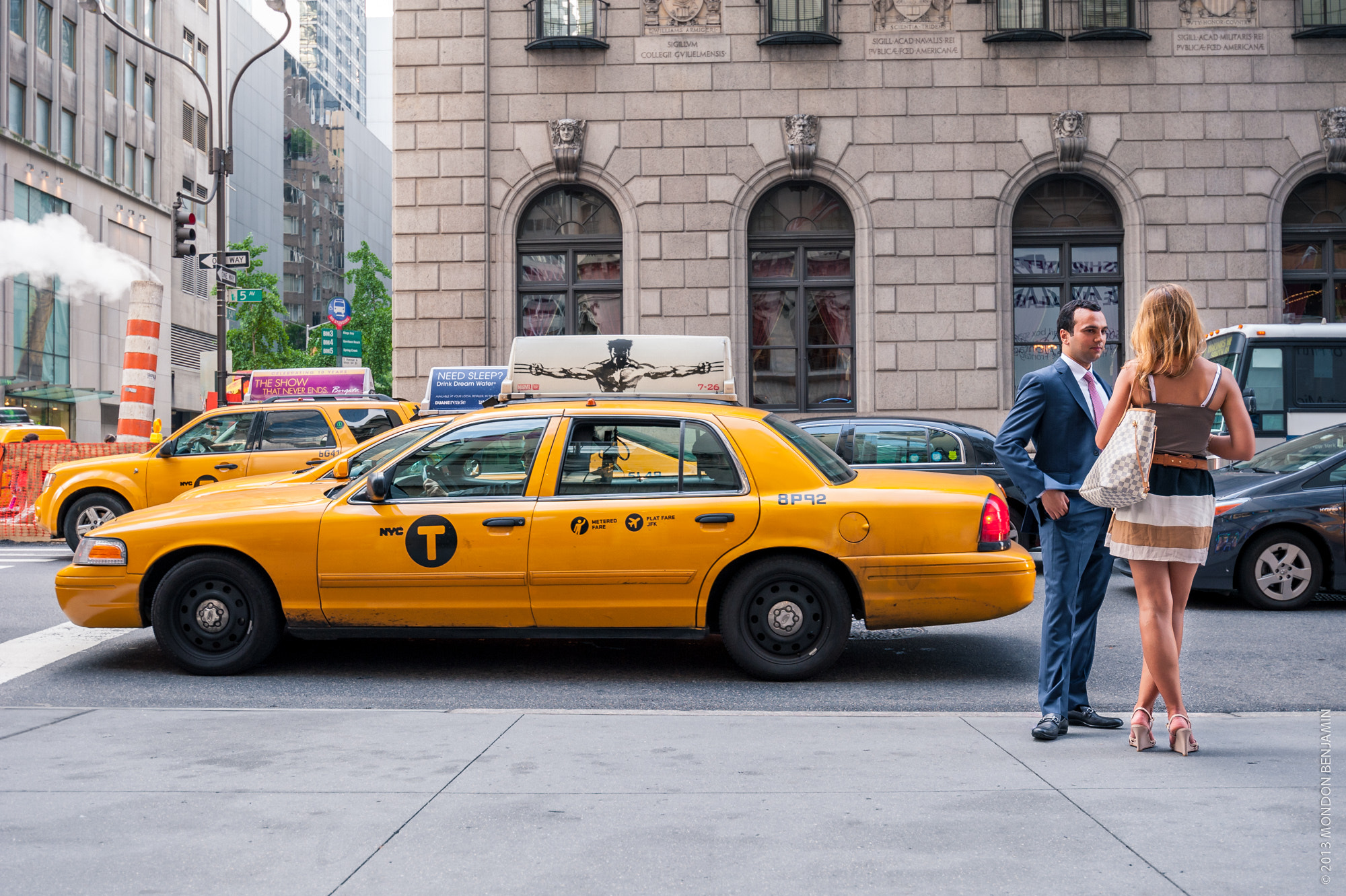 Nikon AF-S Nikkor 18-35mm F3.5-4.5G ED sample photo. 5th avenue photography