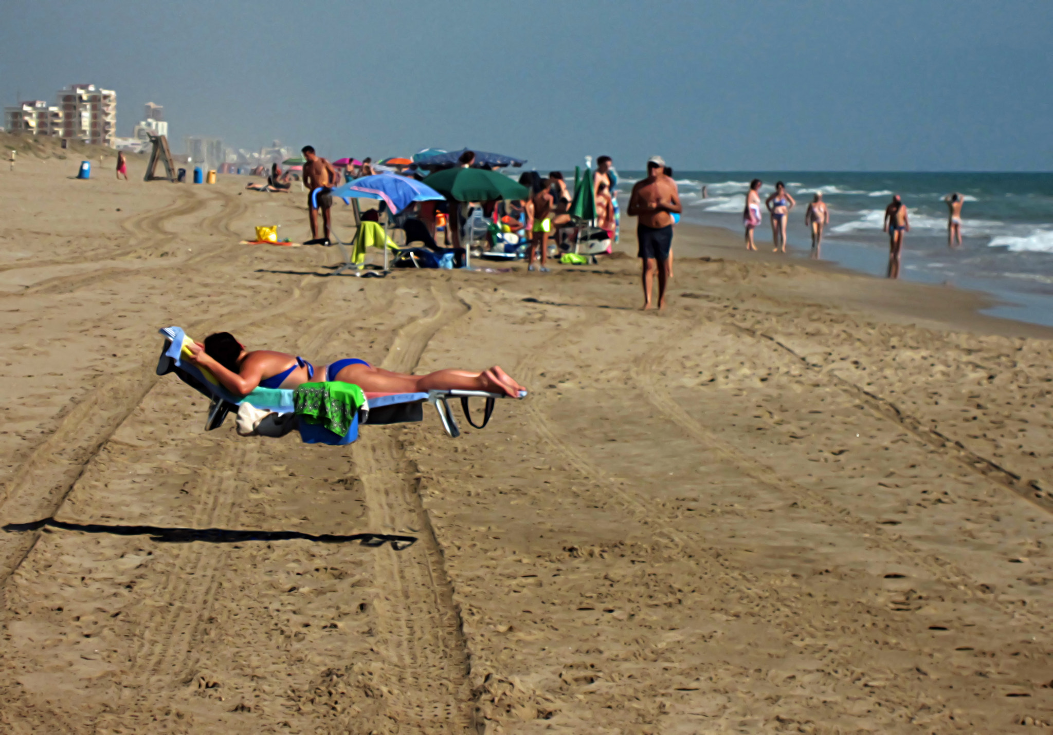Canon PowerShot ELPH 300 HS (IXUS 220 HS / IXY 410F) sample photo. Beach photography