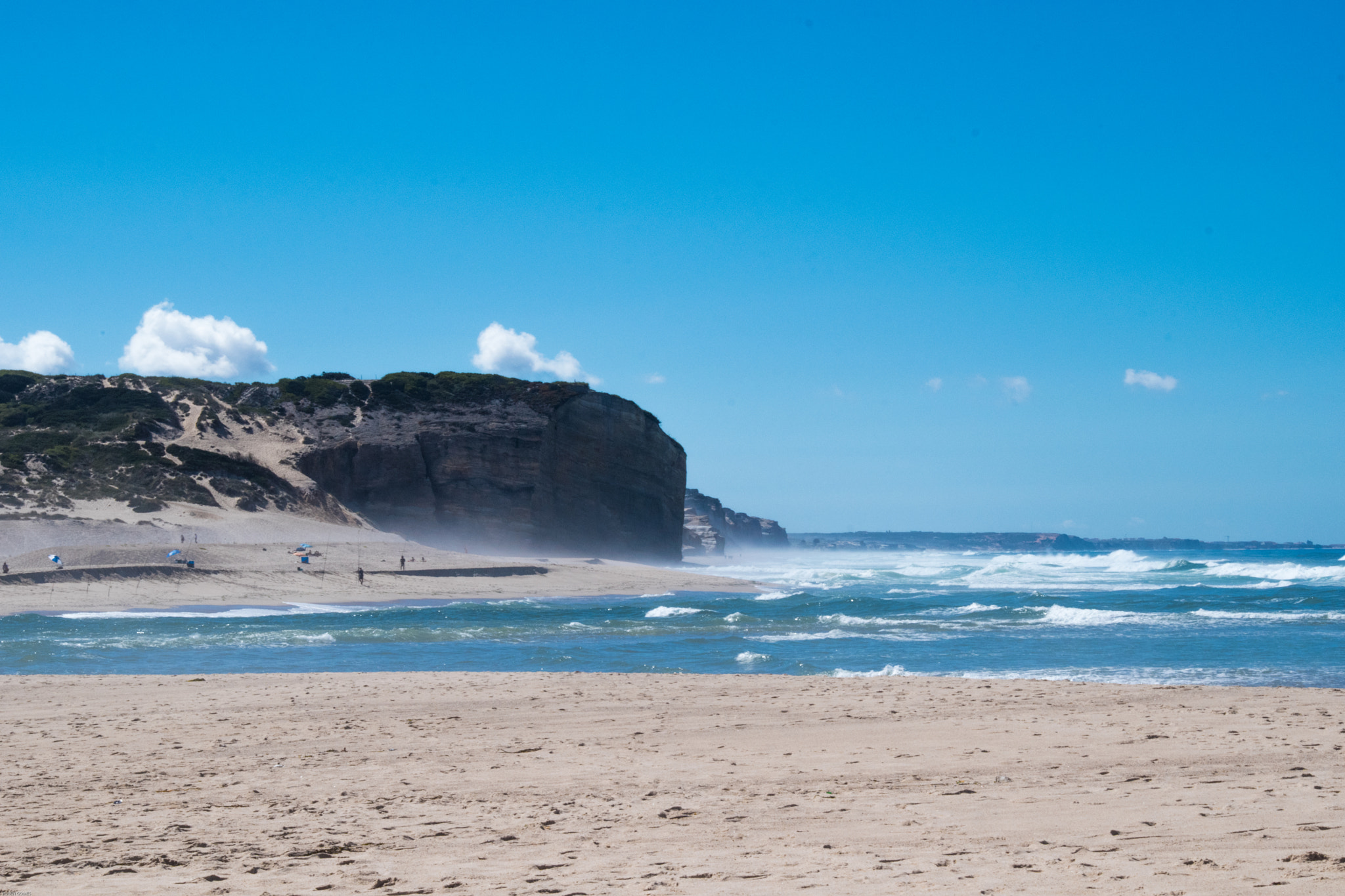 Sigma 70-300mm F4-5.6 APO DG Macro sample photo. Foz do arelho cliffs photography