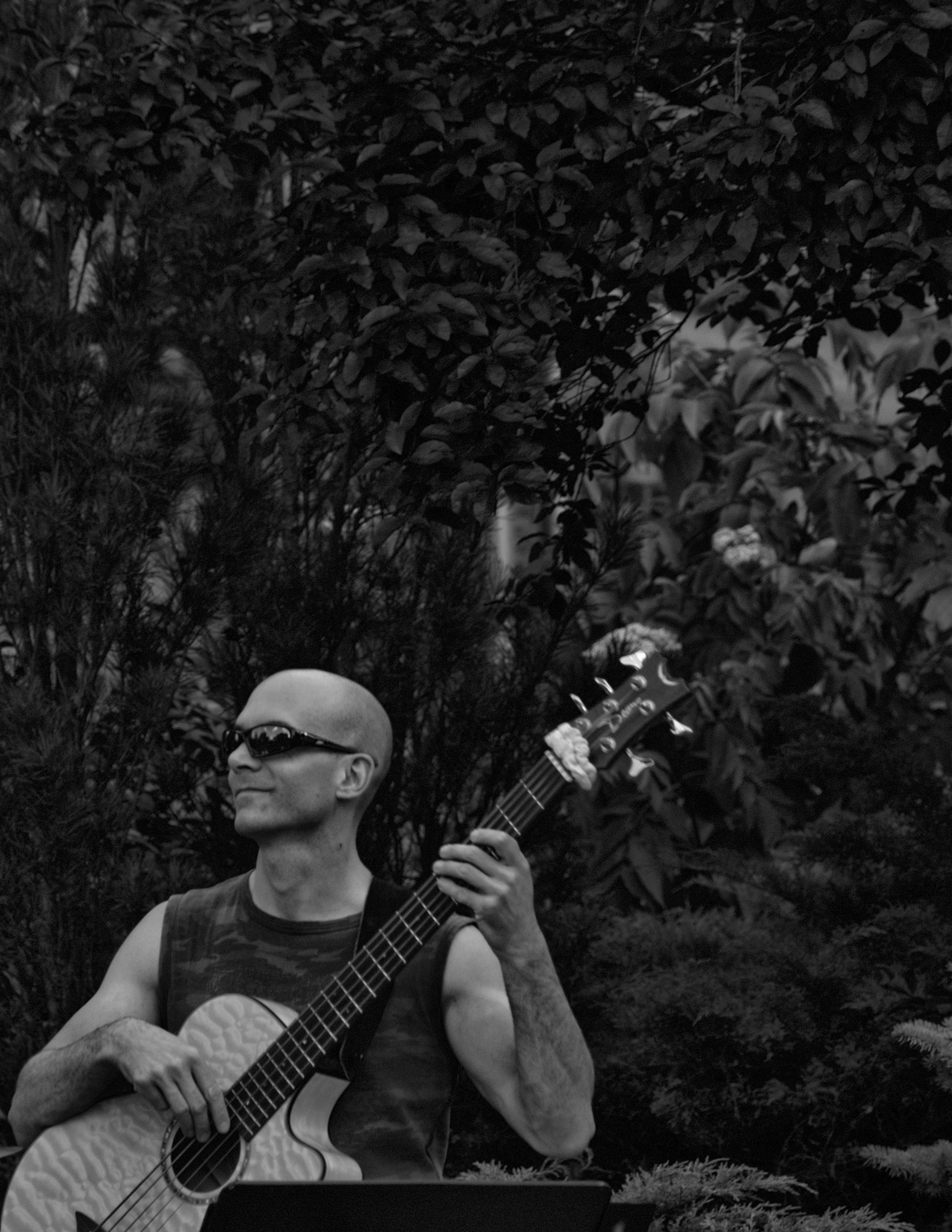 Olympus E-30 sample photo. Le guitariste photography