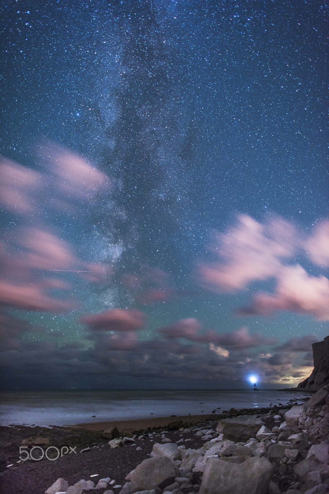 Nikon D810 + Nikon AF-S Nikkor 24mm F1.4G ED sample photo. Milky way over beachy head lighthouse photography