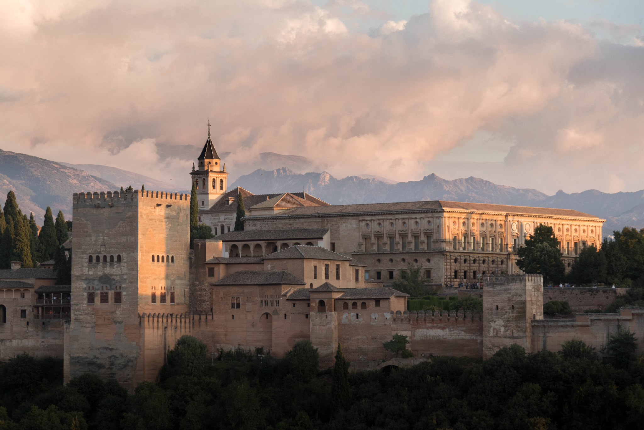 Canon EF-S 17-85mm F4-5.6 IS USM sample photo. Alhambra photography