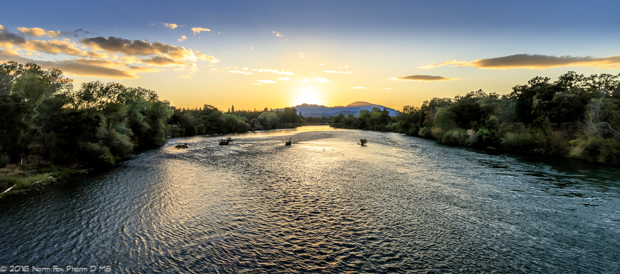 Canon EOS 760D (EOS Rebel T6s / EOS 8000D) sample photo. Sunset over sacramento river photography