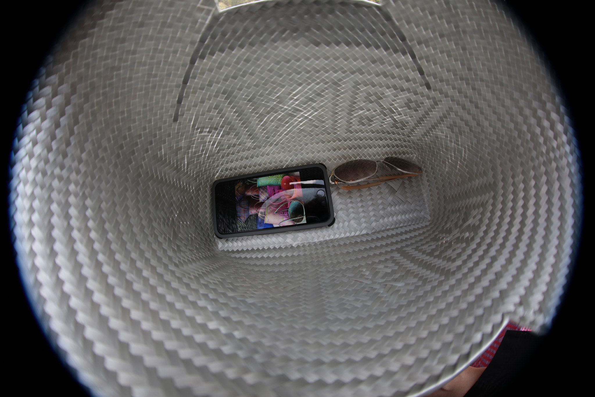 Canon EF 8-15mm F4L Fisheye USM sample photo. Eye photography