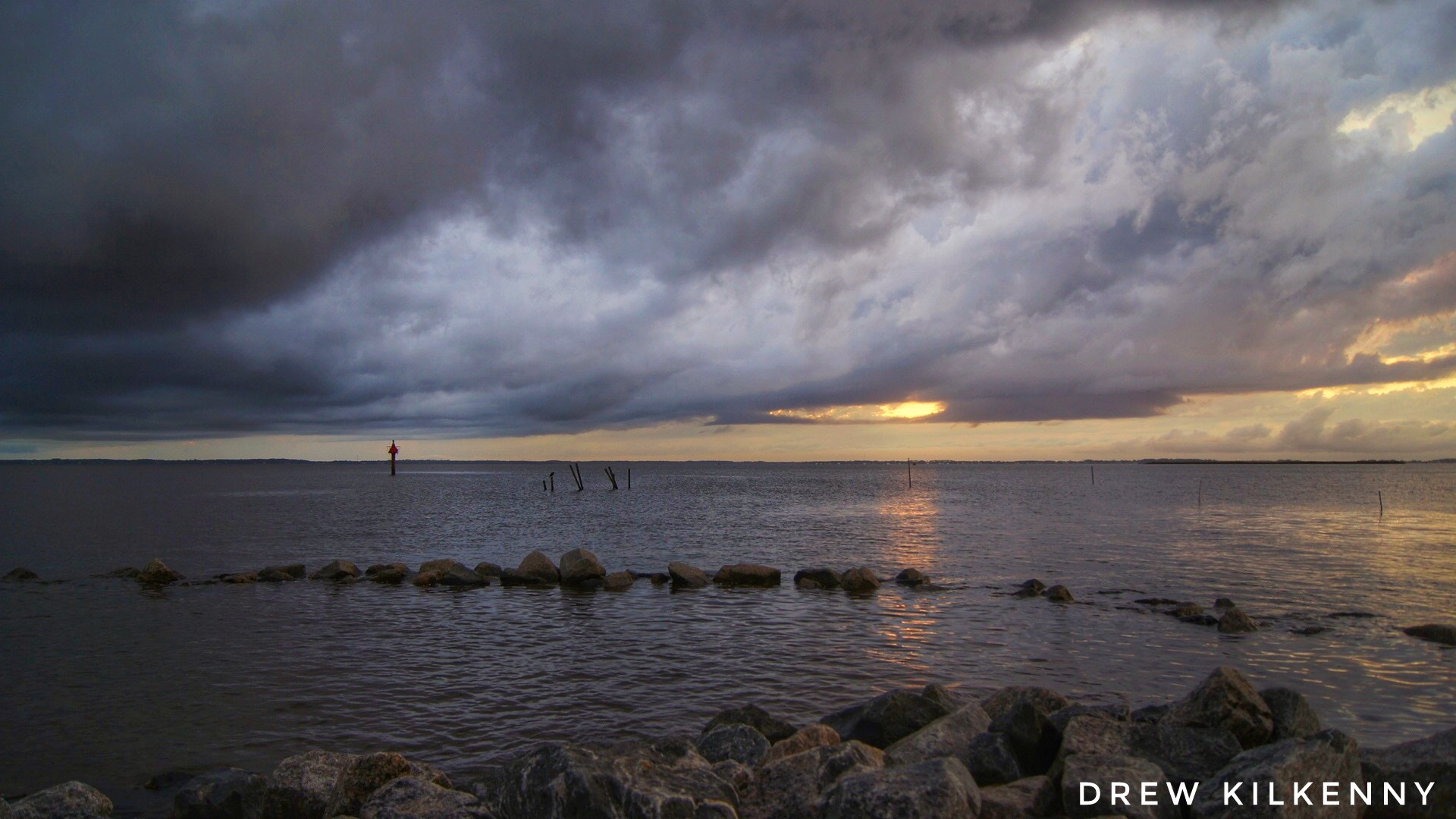Sony SLT-A33 + Sony DT 18-55mm F3.5-5.6 SAM sample photo. Clouds rollin in tonight  photography
