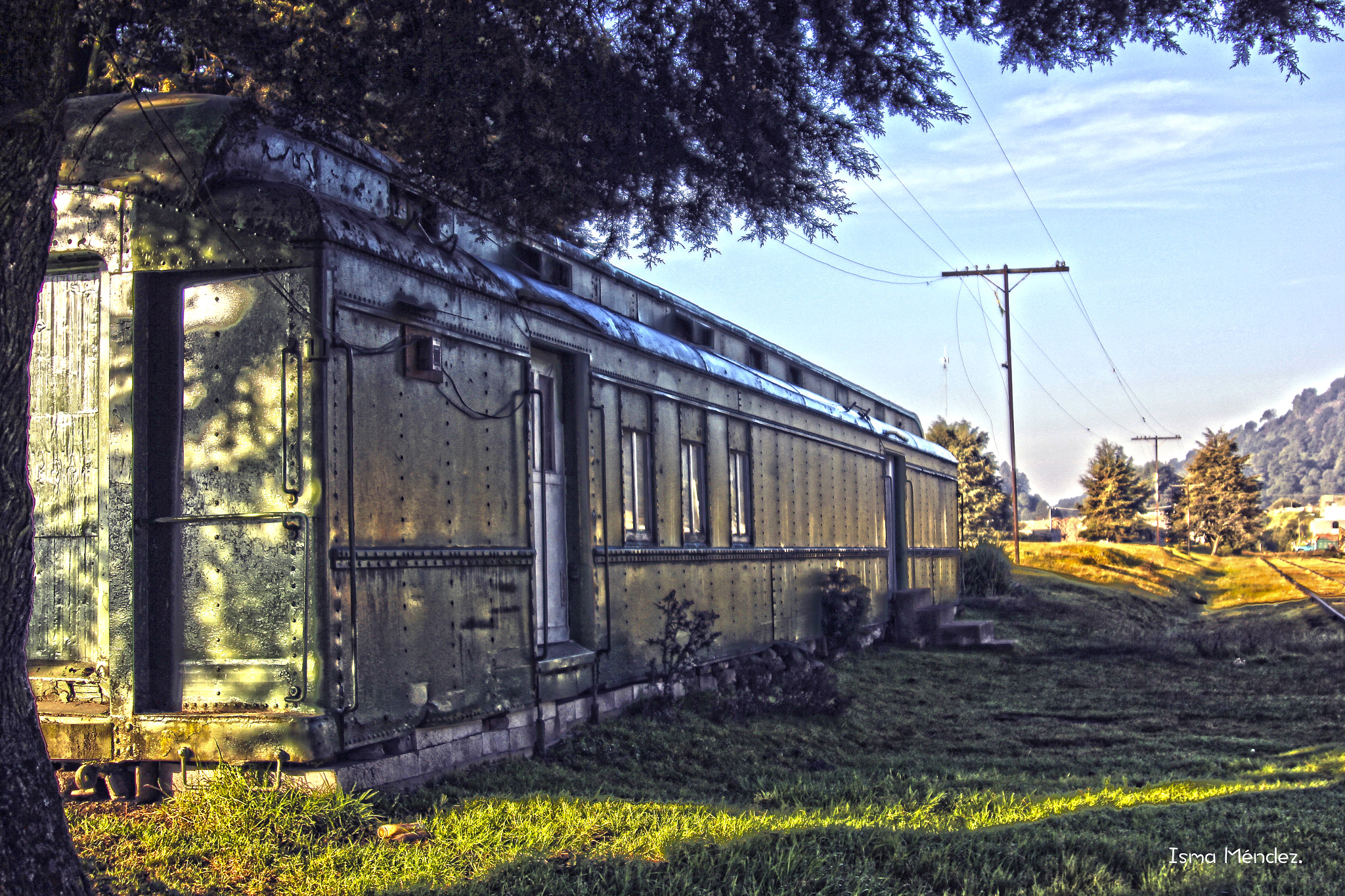 Canon EF 28-105mm f/3.5-4.5 USM sample photo. Tren photography