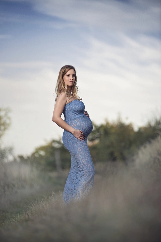 AF Zoom-Nikkor 80-200mm f/2.8 ED sample photo. Maternal instinct photography