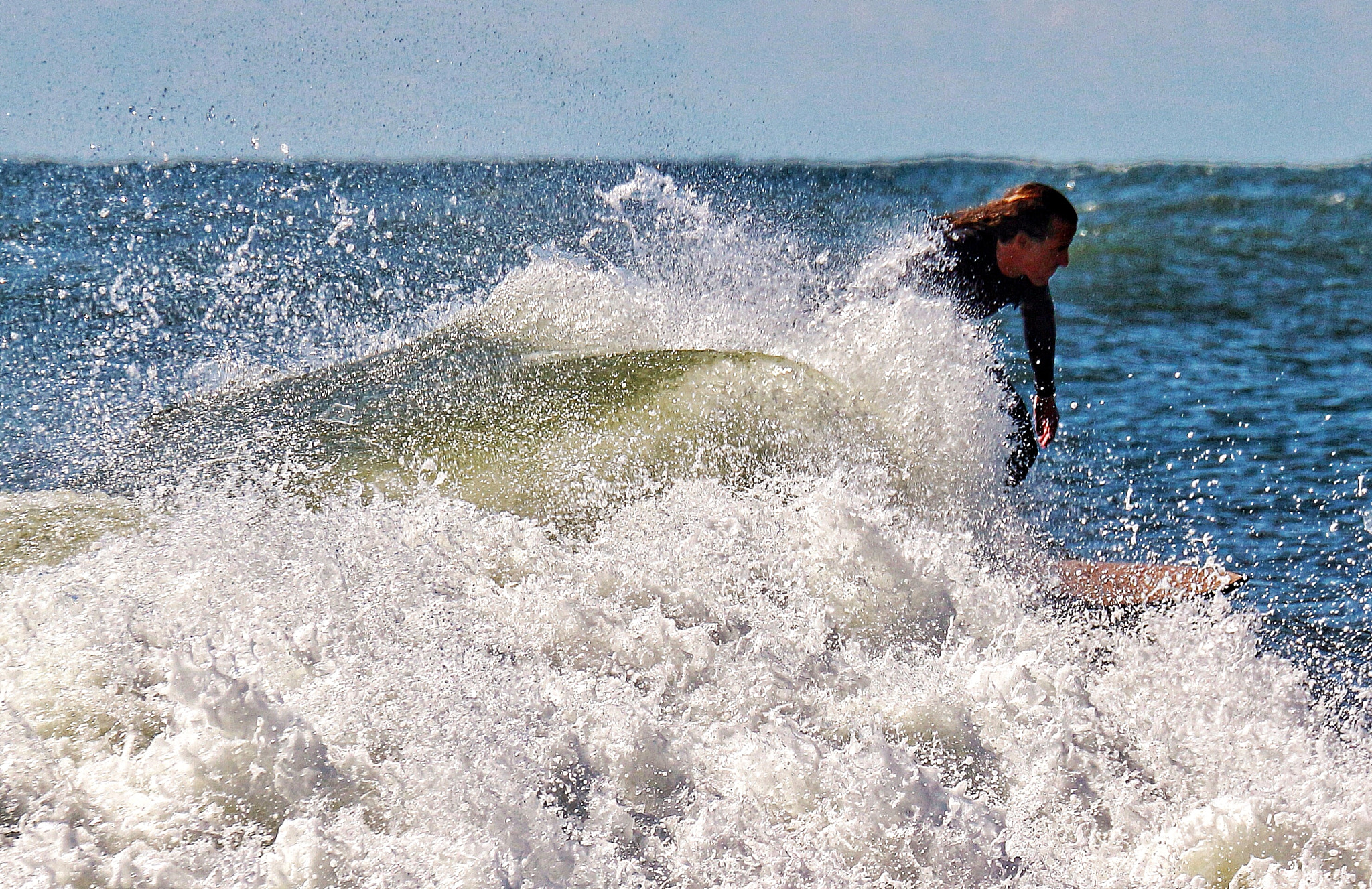 Canon EOS 650D (EOS Rebel T4i / EOS Kiss X6i) + Canon EF 70-300mm F4-5.6L IS USM sample photo. Surfer series photography