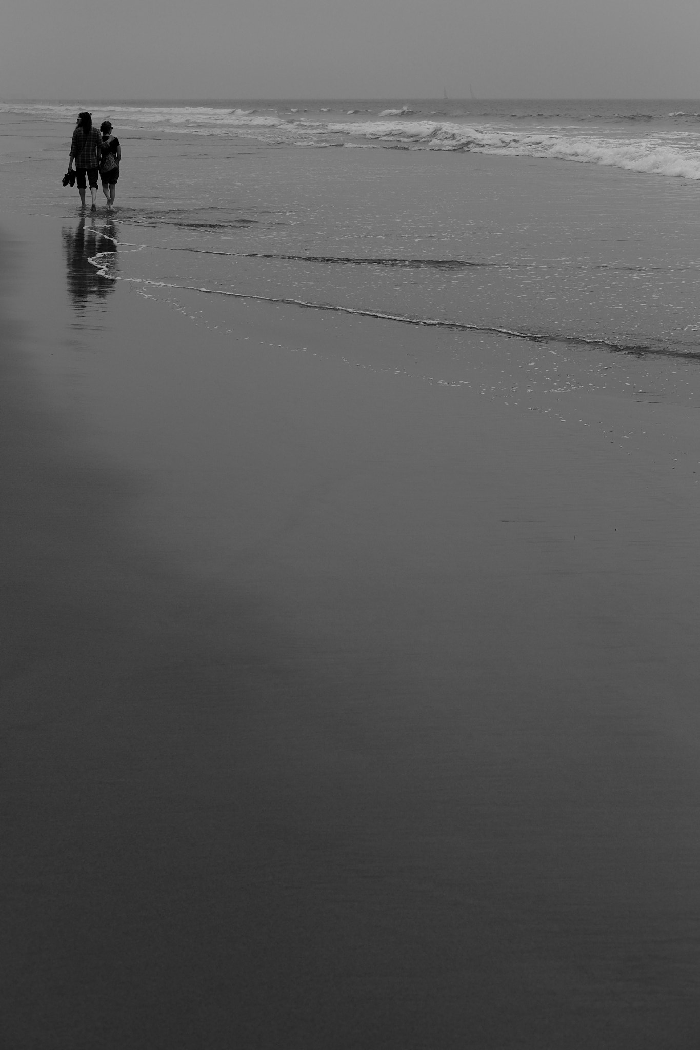 Fujifilm X-E2S sample photo. Beach walk photography