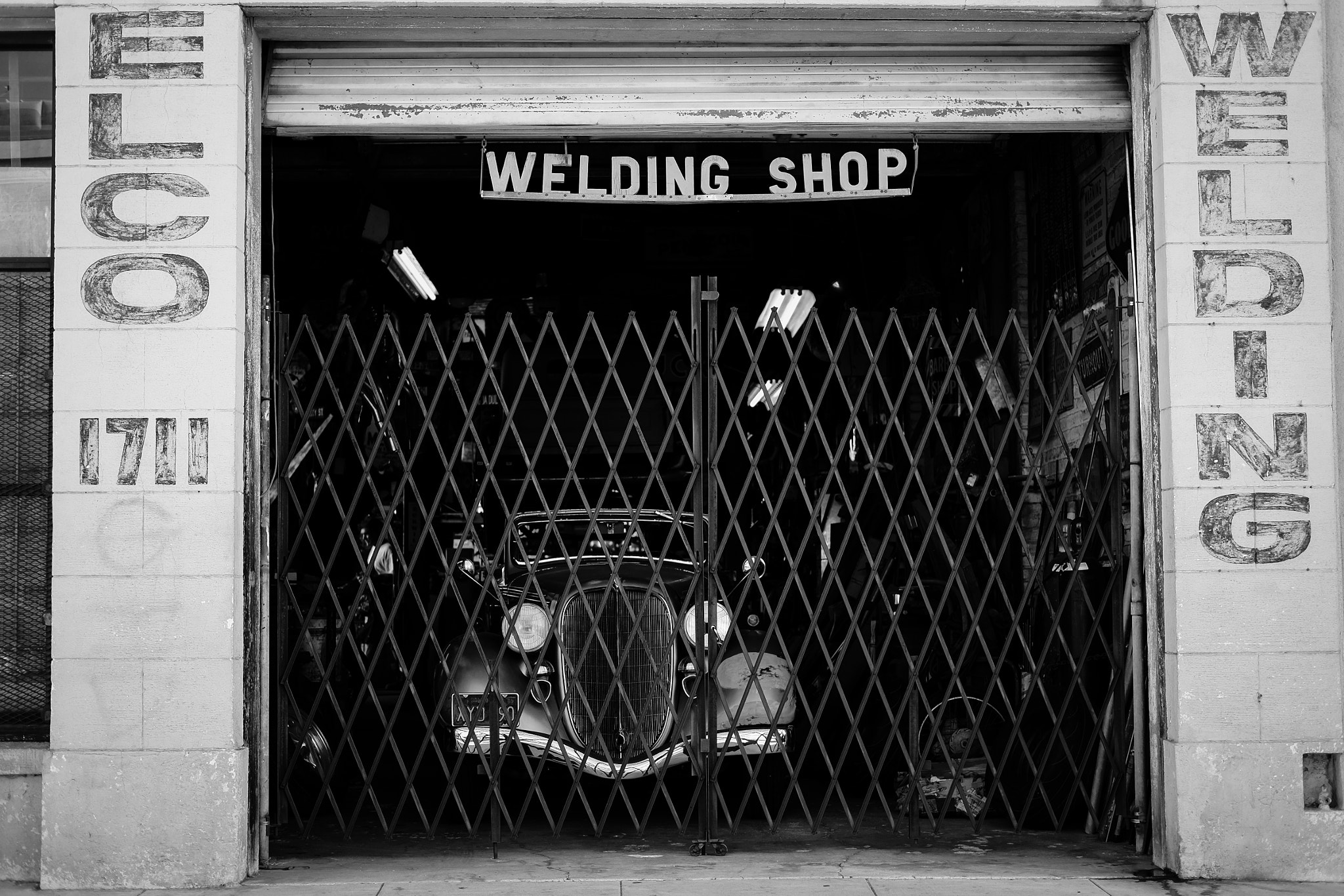 Fujifilm X-E2S sample photo. Welding shop photography