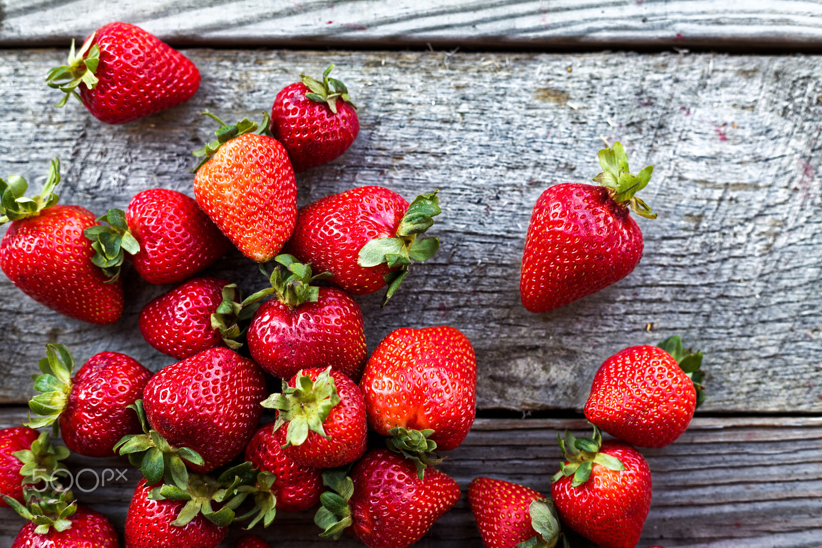 Canon EOS 5D Mark II sample photo. Strawberry explosion photography