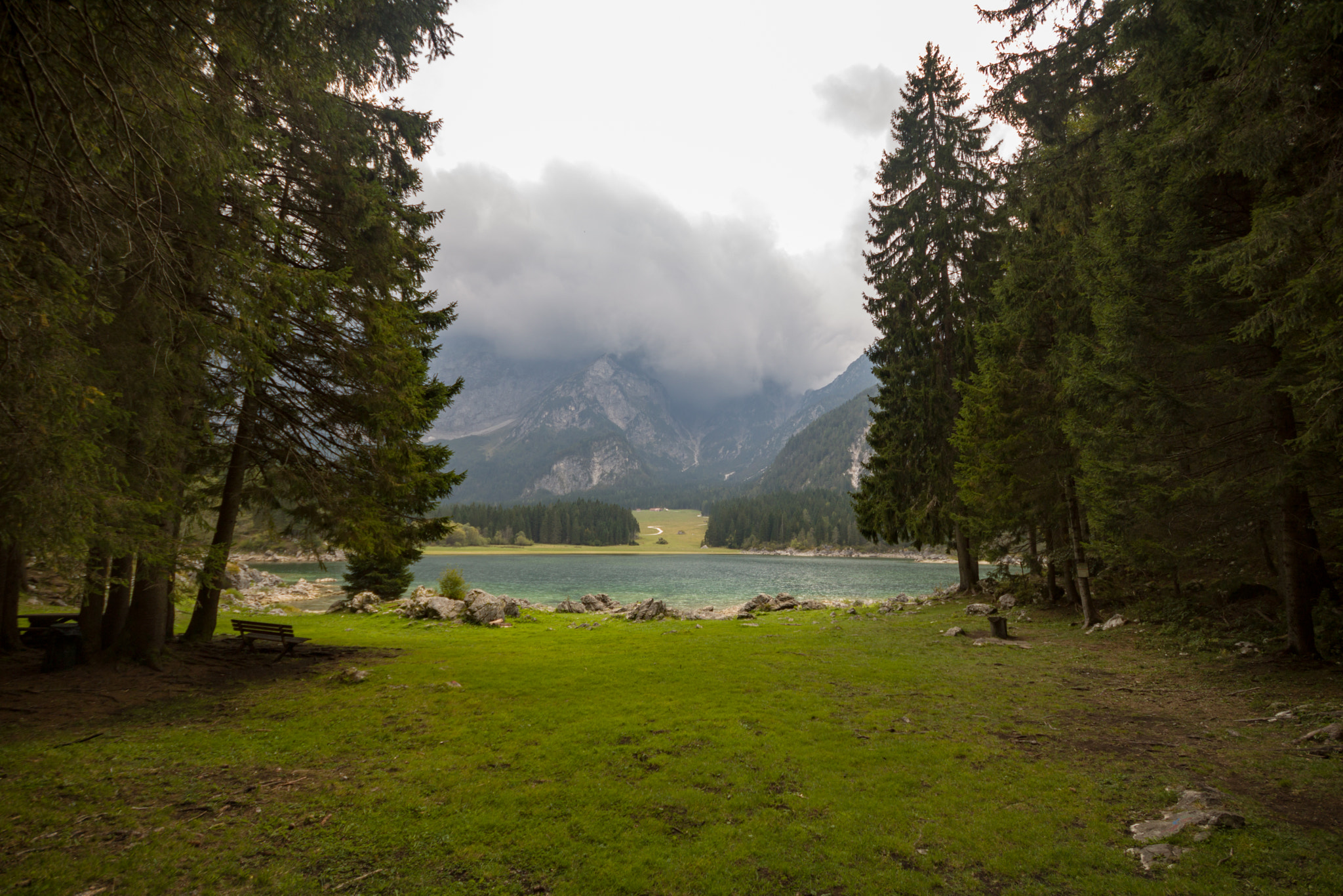 Canon EOS 760D (EOS Rebel T6s / EOS 8000D) + Sigma 10-20mm F4-5.6 EX DC HSM sample photo. Storms comin' photography