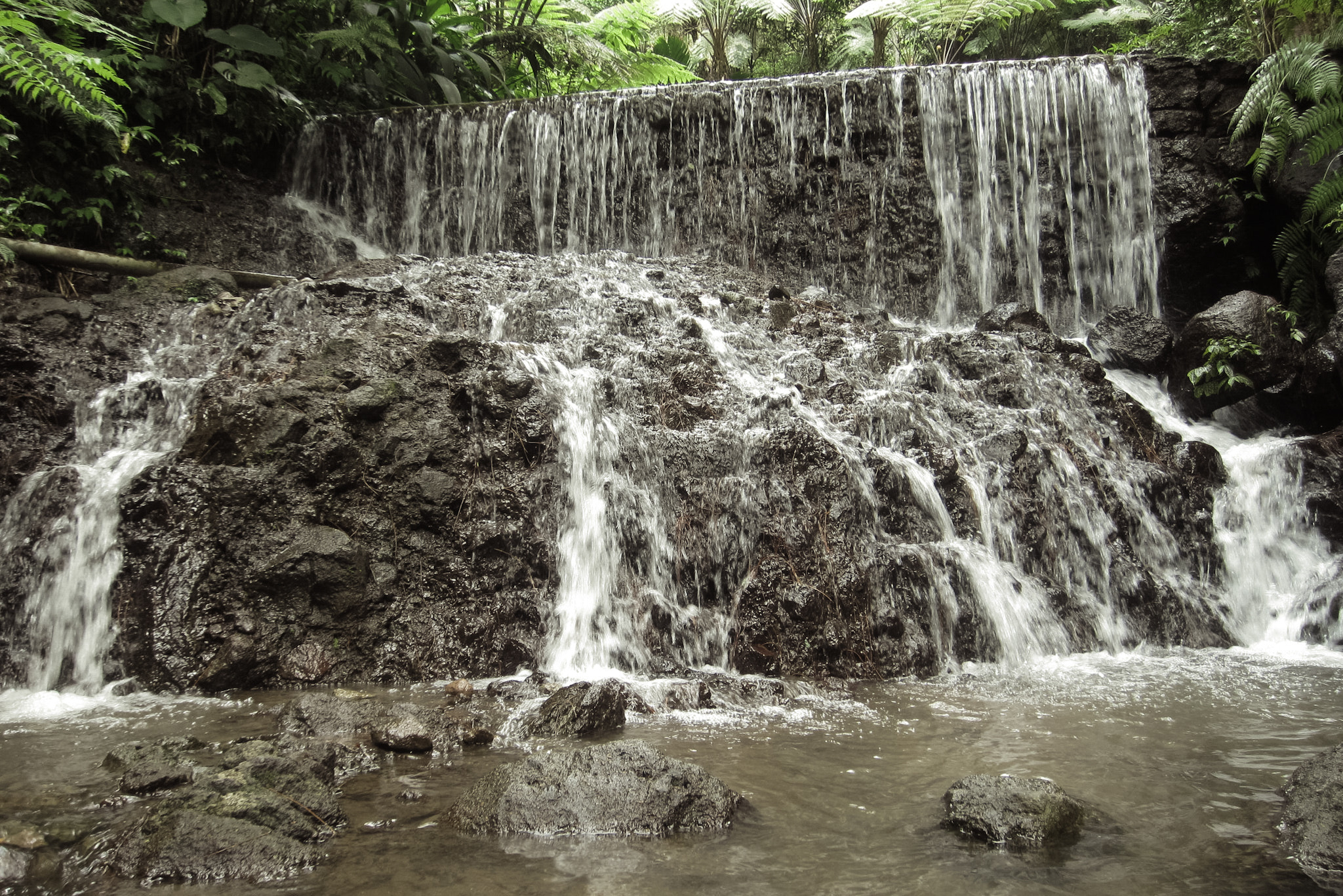 Canon PowerShot ELPH 300 HS (IXUS 220 HS / IXY 410F) sample photo. Wisata curug cipeteuy photography