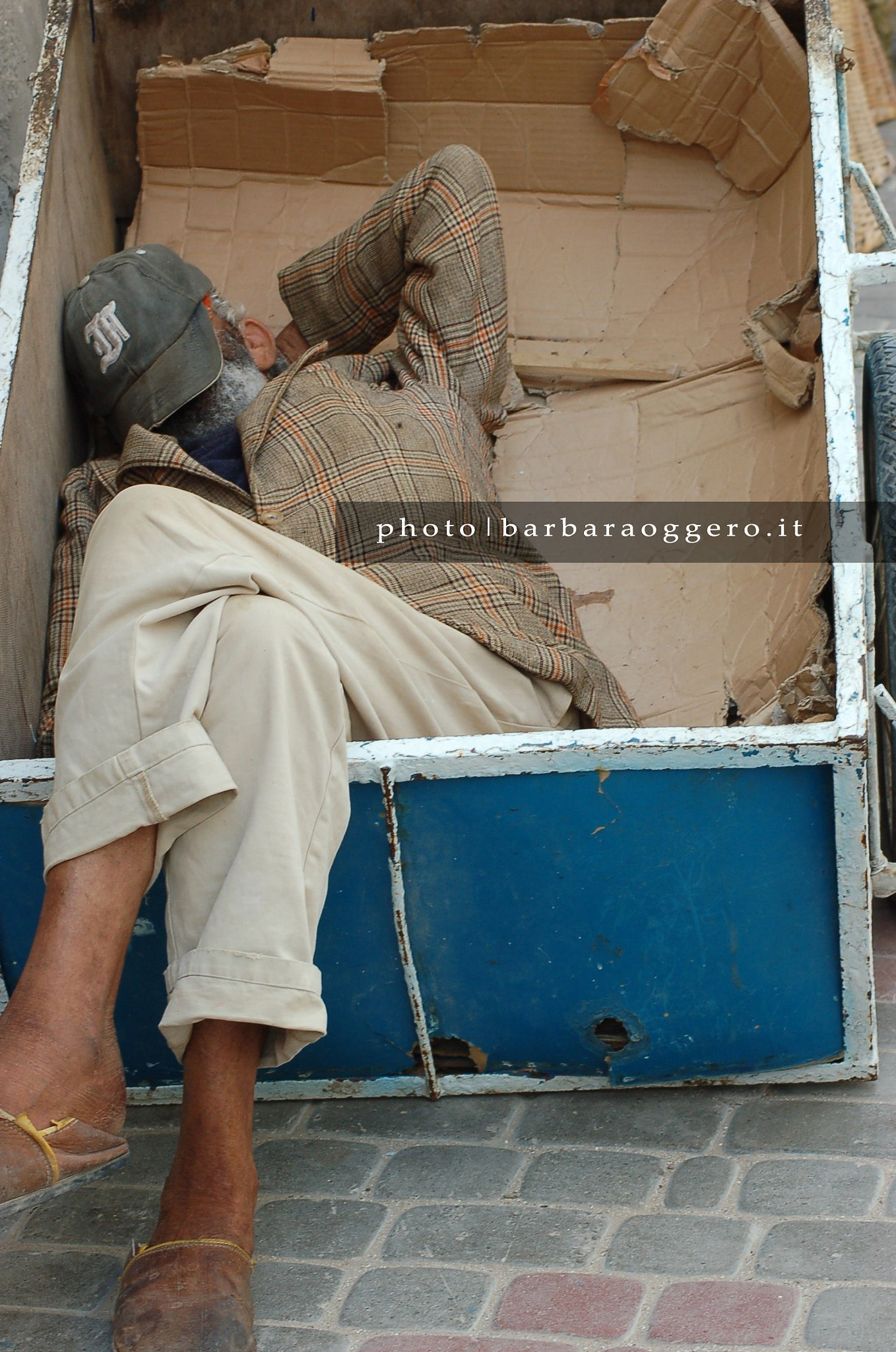 Nikon D50 sample photo. Unsual tiredness photography