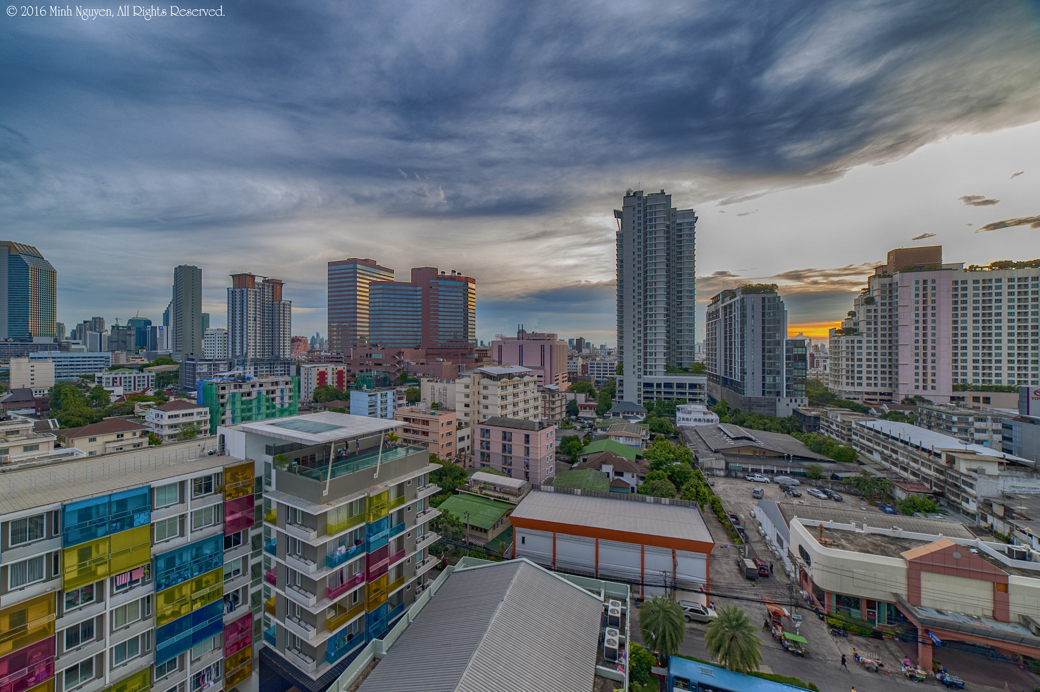 Samyang 14mm F2.8 ED AS IF UMC sample photo. Thailand downtown photography