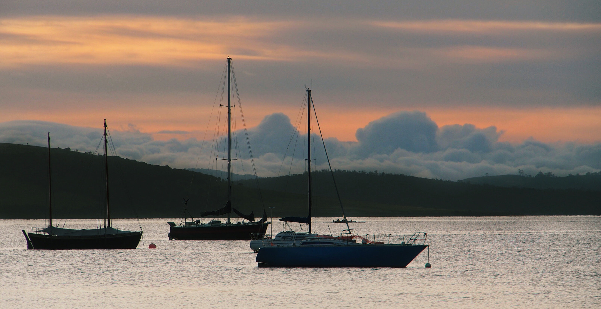 Olympus OM-D E-M5 sample photo. Morning breaks photography