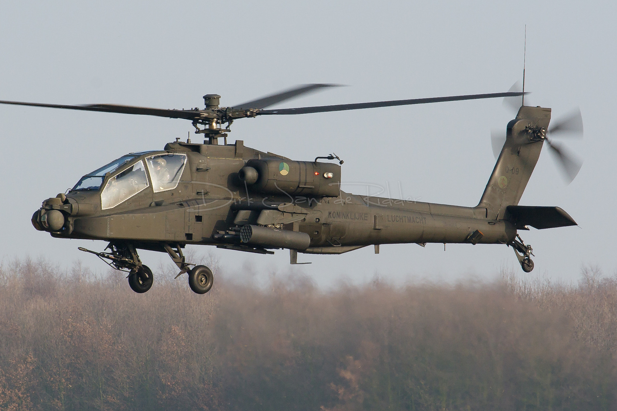 Canon EOS 20D + Canon EF 70-200mm F2.8L USM sample photo. Royal netherlands air force ah-64d apache q-09 photography