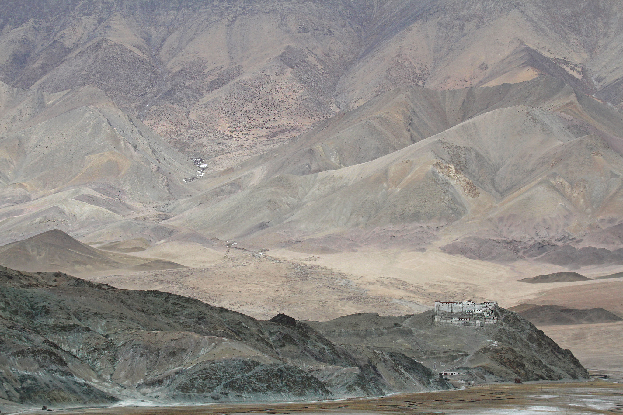 Canon EOS 7D + Canon EF 35-350mm F3.5-5.6L USM sample photo. Hanle monastery, eastern ladakh photography