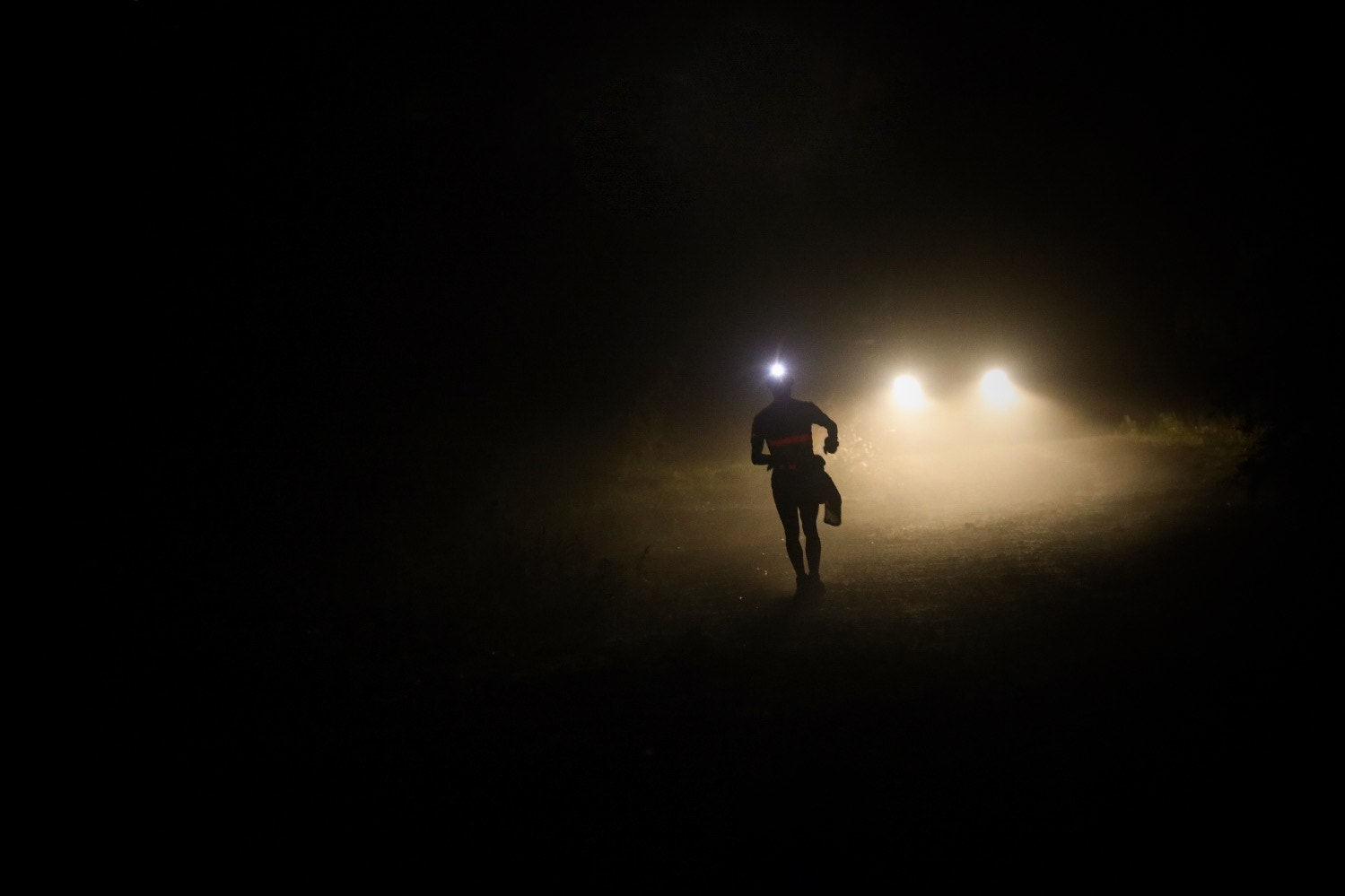 Canon EF 70-200mm F4L USM sample photo. The night is upon us...spartathlon photography