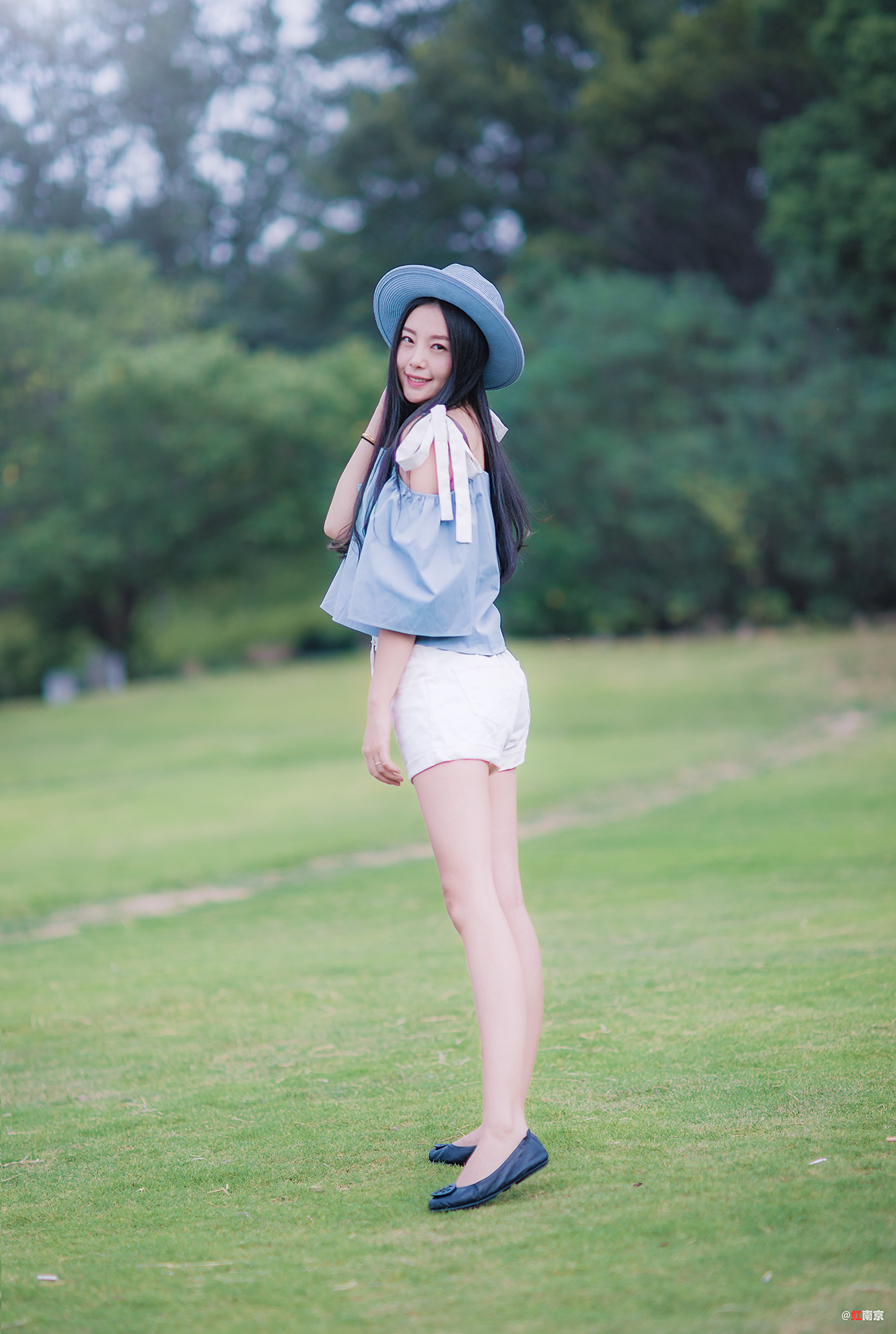 Sony Planar T* 85mm F1.4 ZA sample photo. My favorite girl photography