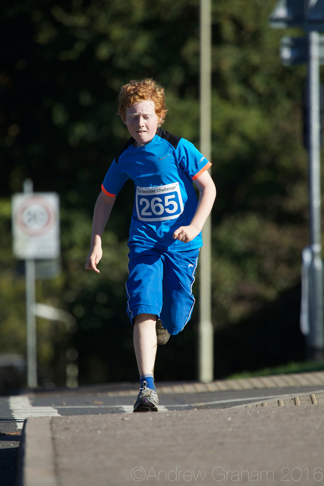 Canon EOS-1D Mark IV sample photo. Junior runner photography