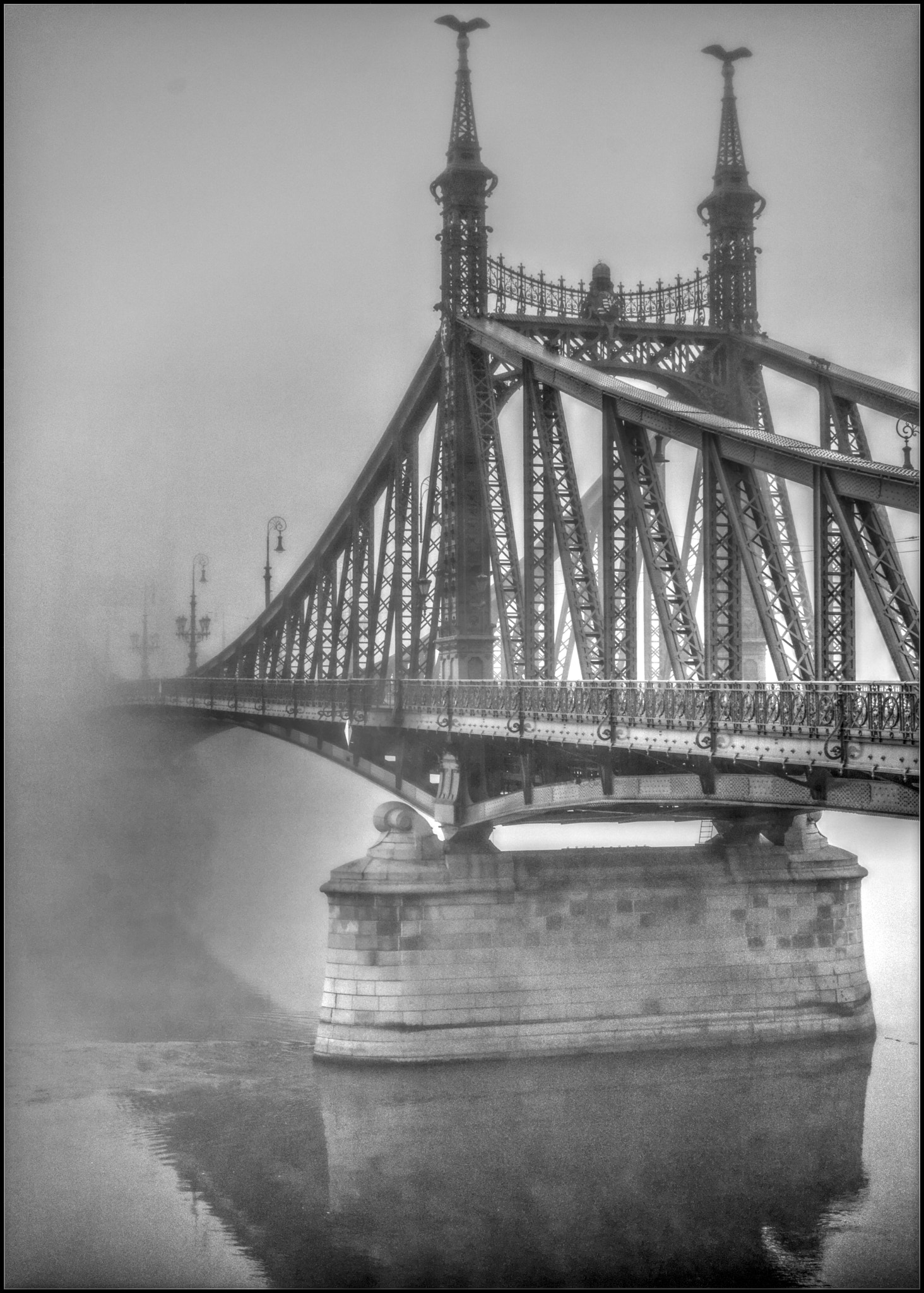 Sigma 50-500mm F4.5-6.3 DG OS HSM sample photo. Nebel in budapest photography