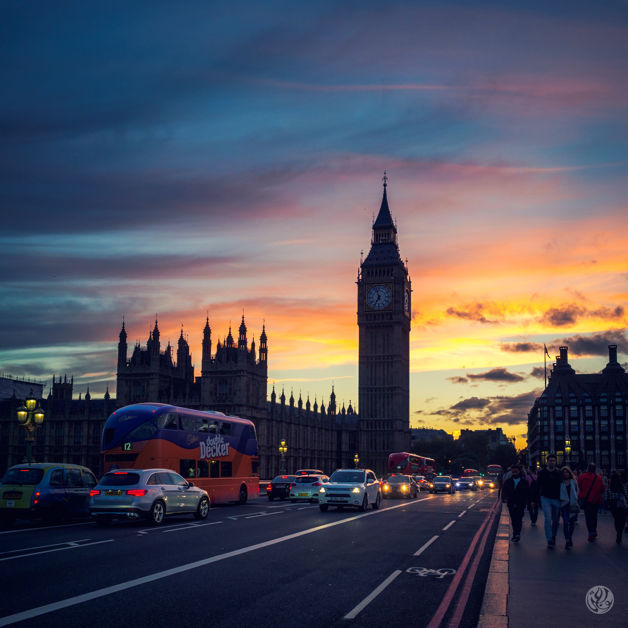 Olympus OM-D E-M10 II + Olympus M.Zuiko Digital 17mm F1.8 sample photo. Sunset at westminster photography