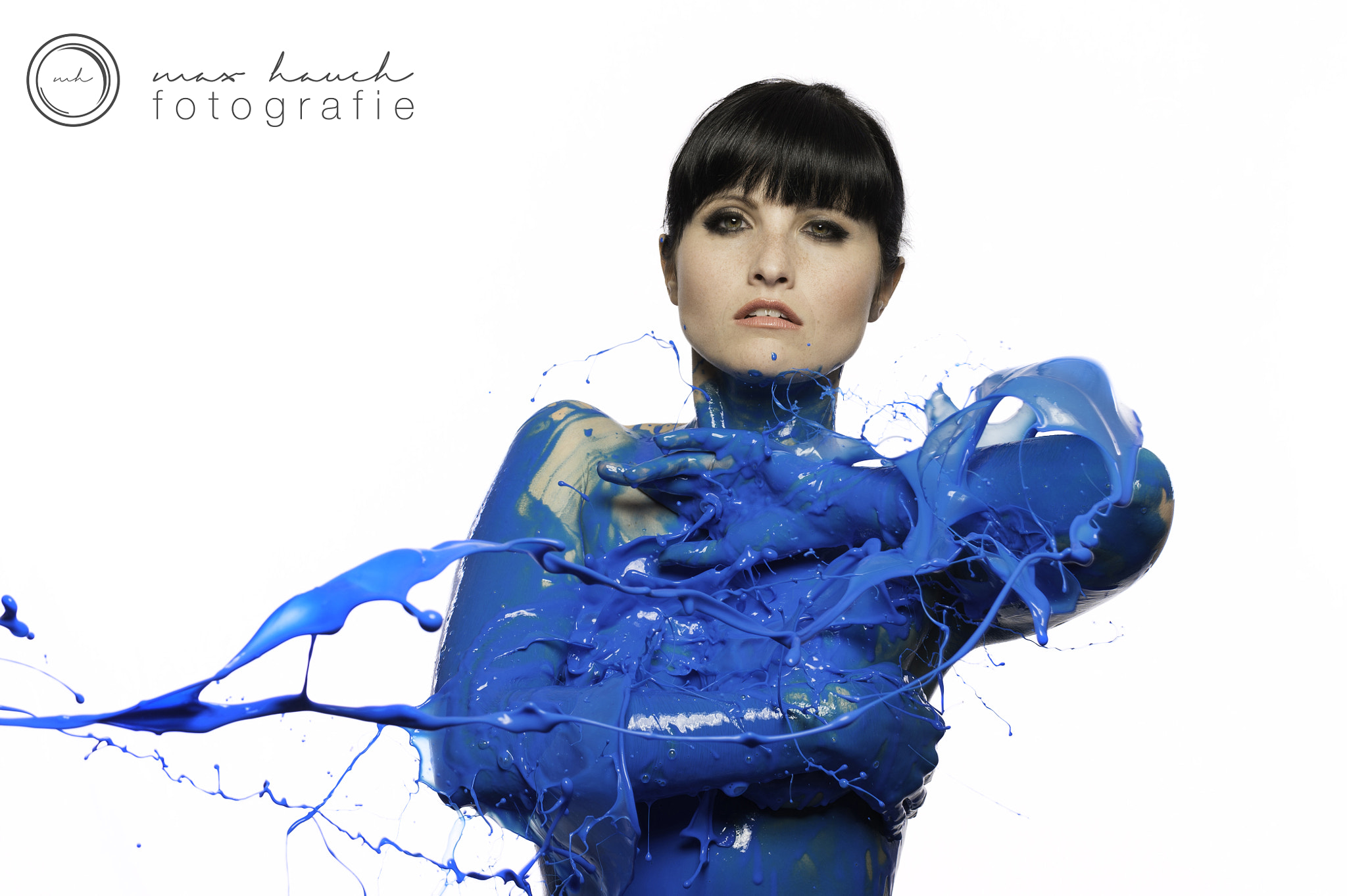 Sigma 105mm F2.8 EX DG OS HSM sample photo. Blue splash photography