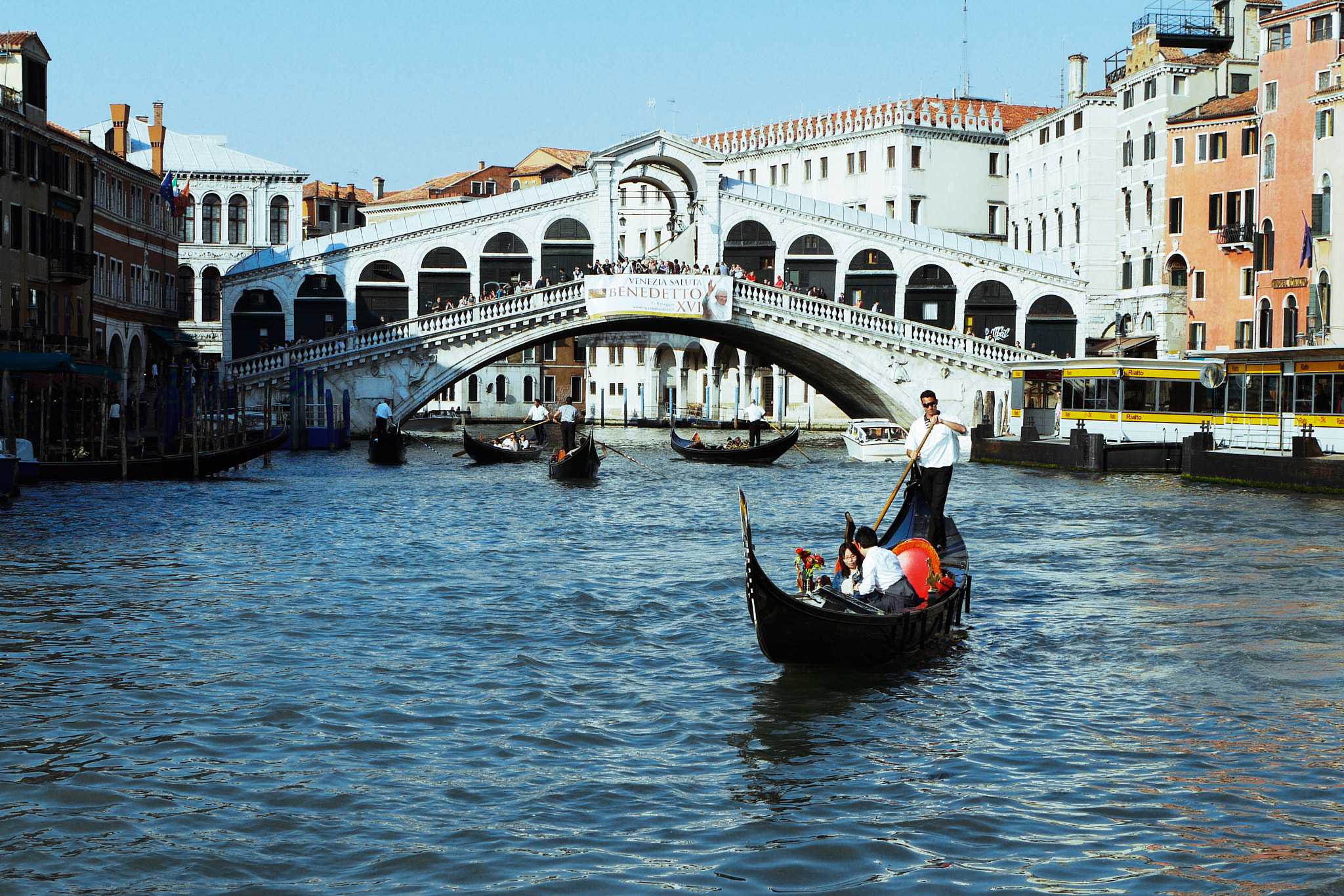 Panasonic Lumix DMC-GF1 sample photo. Rialto bridge, venice, april 2011 photography
