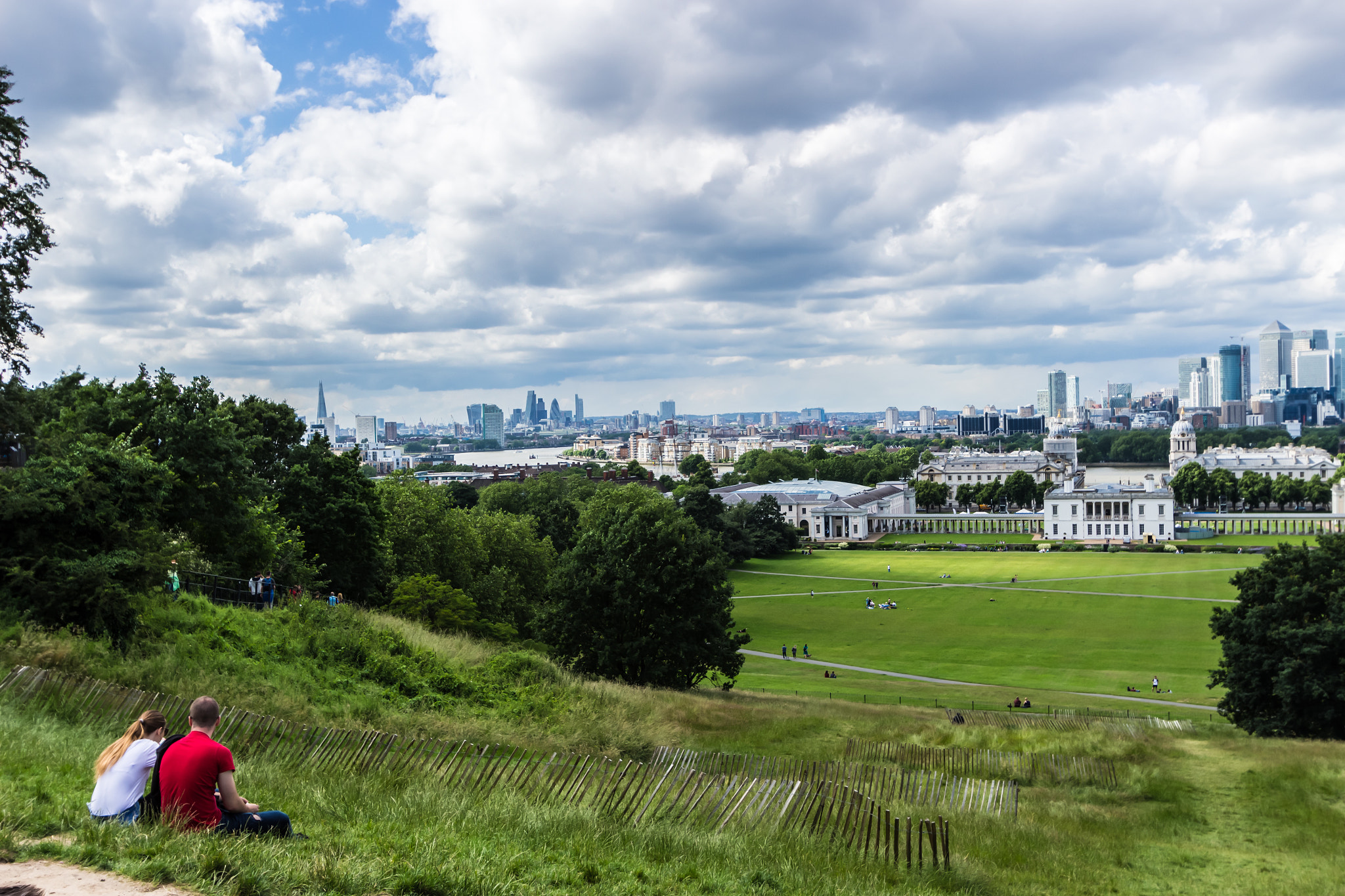 Canon EF-S 10-22mm F3.5-4.5 USM sample photo. Observing london photography